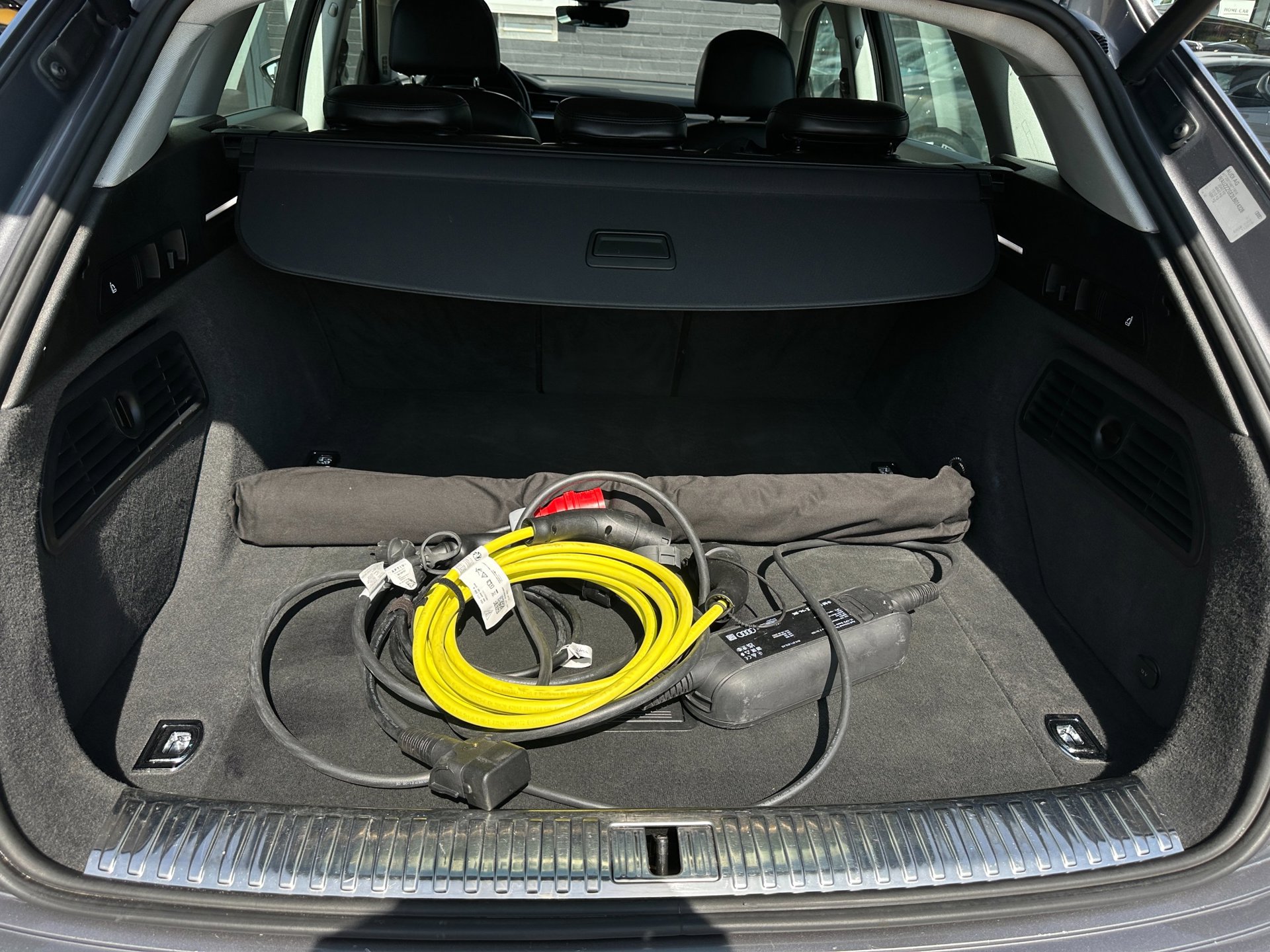 Foto van Audi E-tron 50