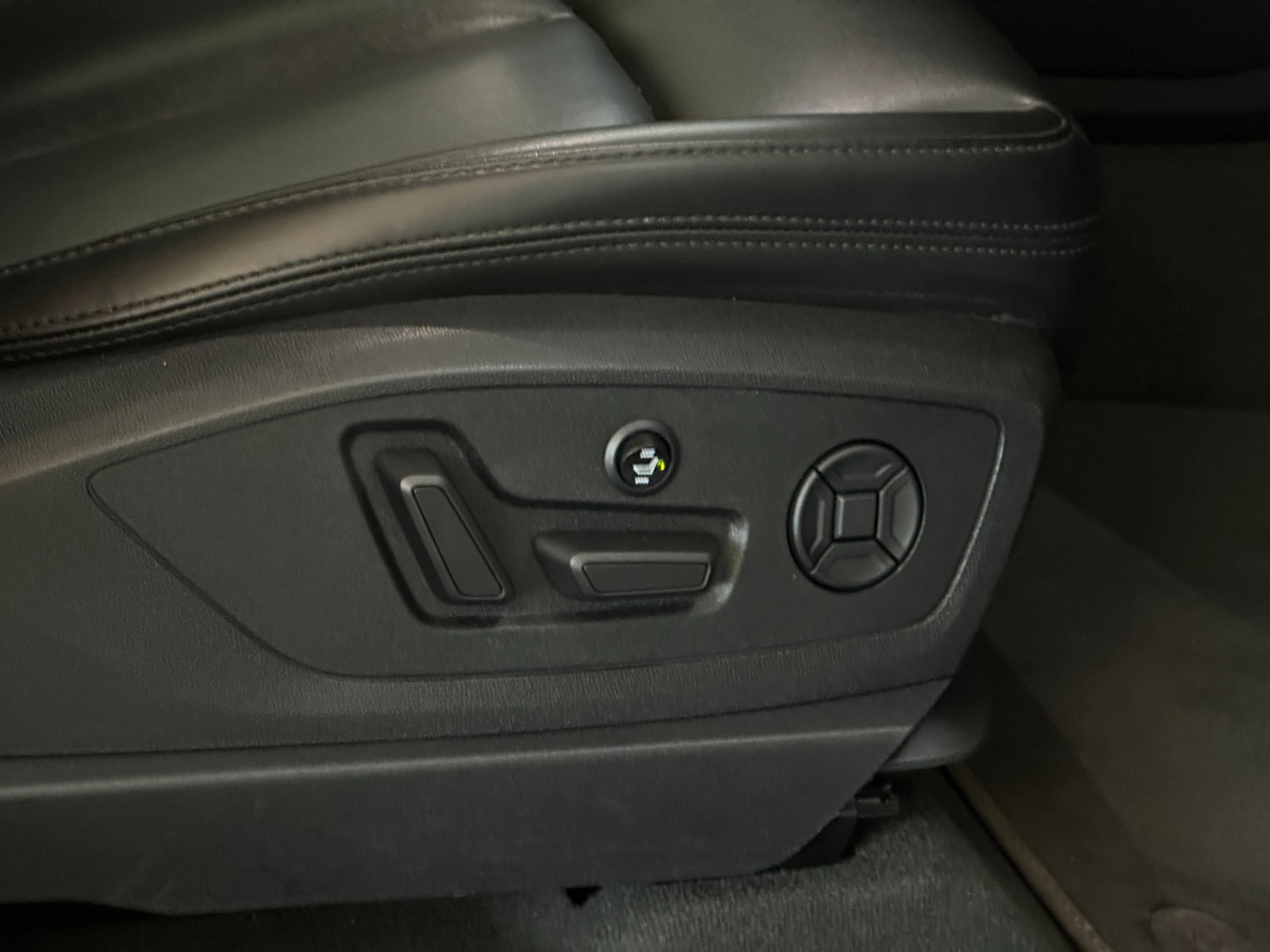 Foto van Audi E-tron 50