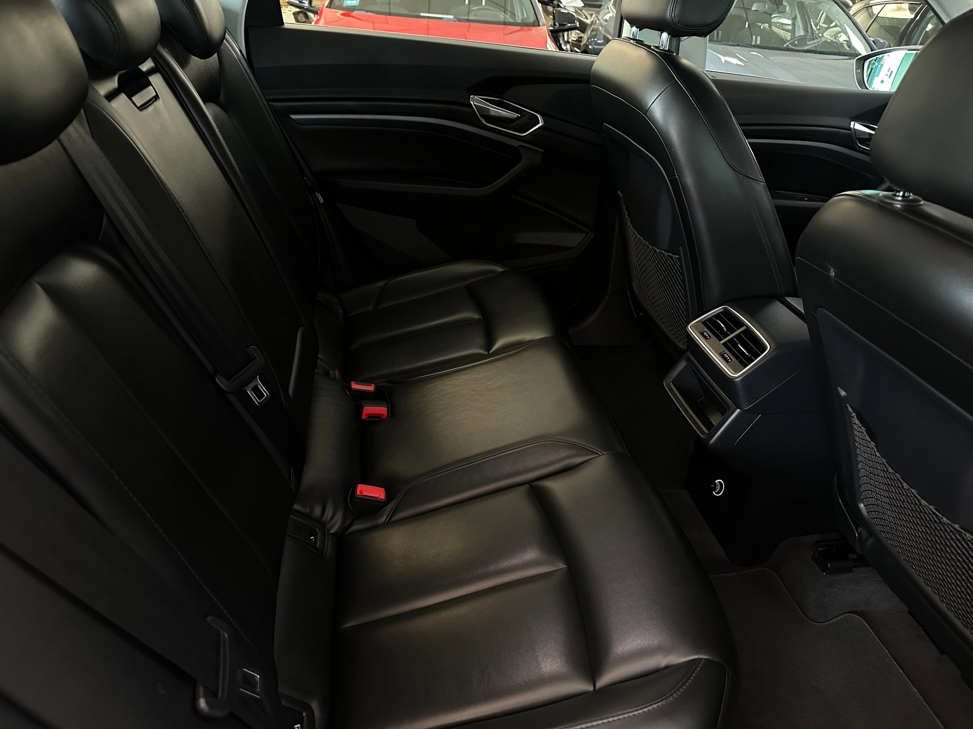 Foto van Audi E-tron 50