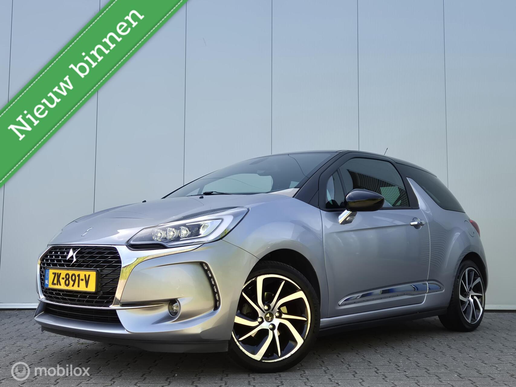 DS DS 3 1.2 PURETECH CONNECTED CHIC AUTOMAAT/LED/CAMERA/TREKHAAK/CARPLAY 2019 - voorkant