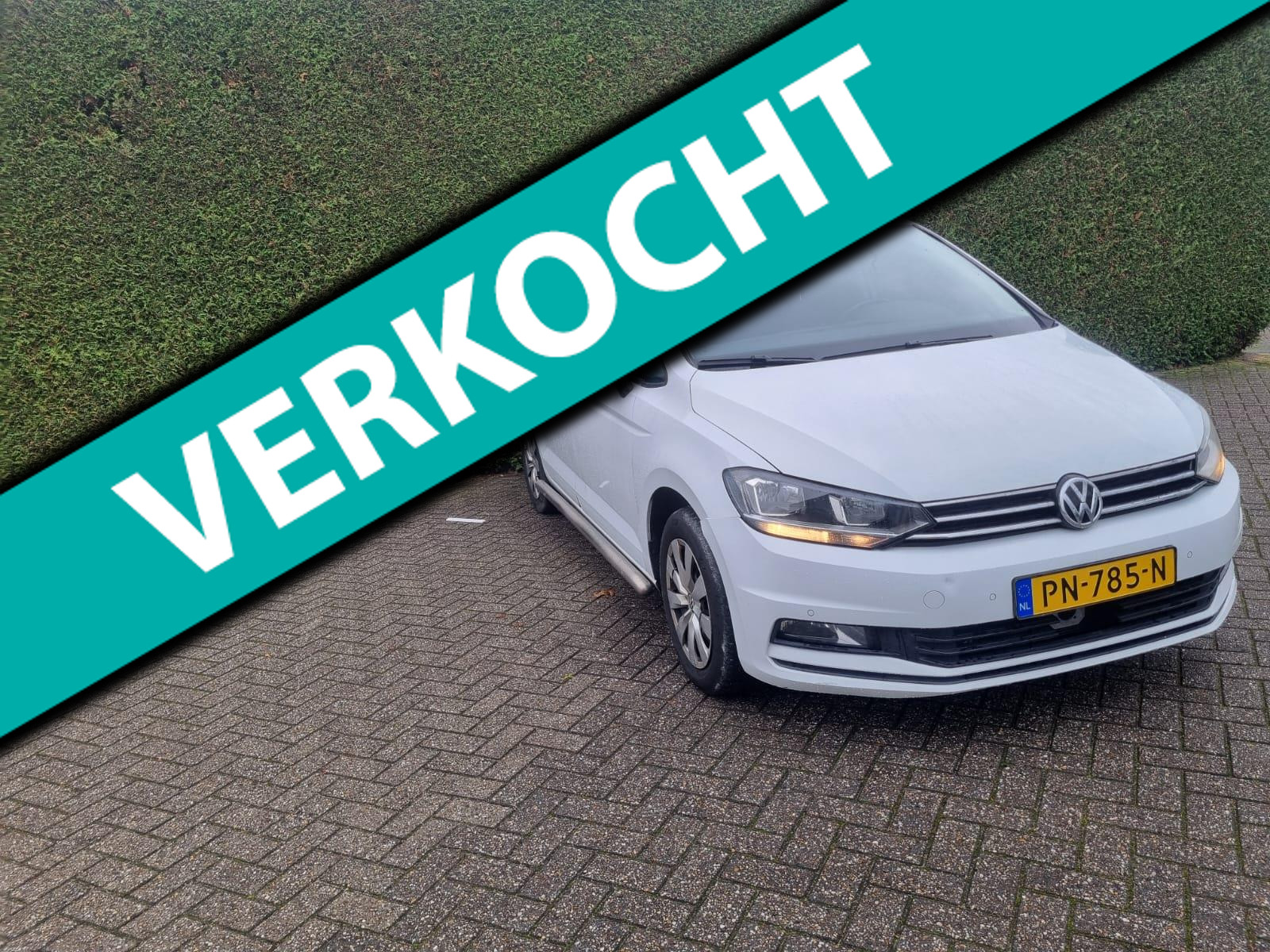 Volkswagen Touran 2.0 TDI SCR Comfortline 2017 - voorkant