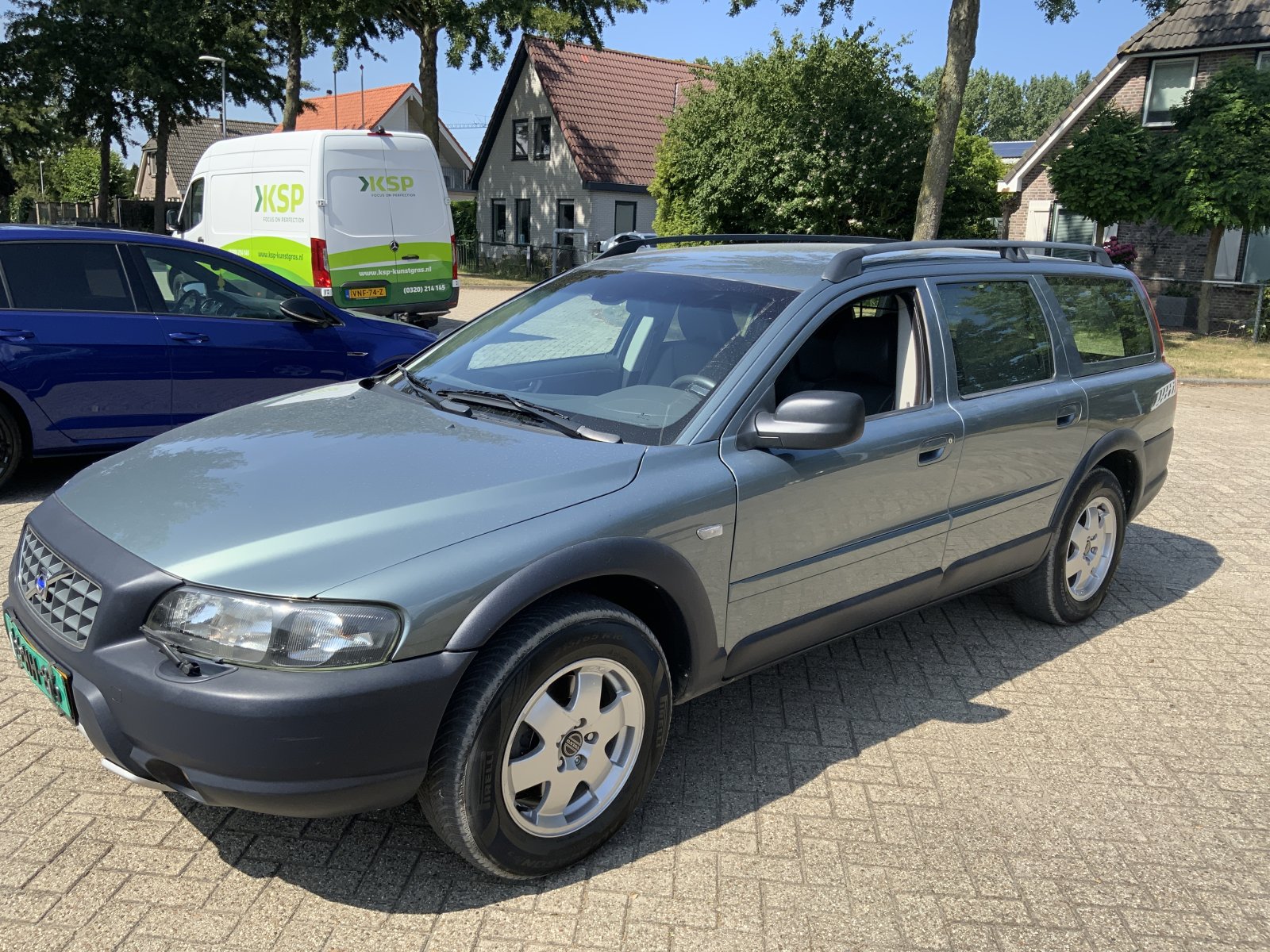 Volvo Xc70 2.5 T Comfort Line 2004 - voorkant