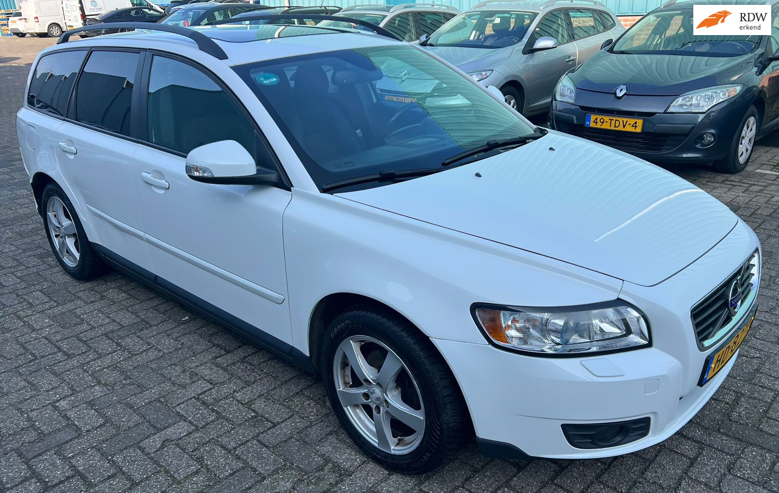 Volvo V50 1.6D S/S Advantage motor promleem 2009 - voorkant