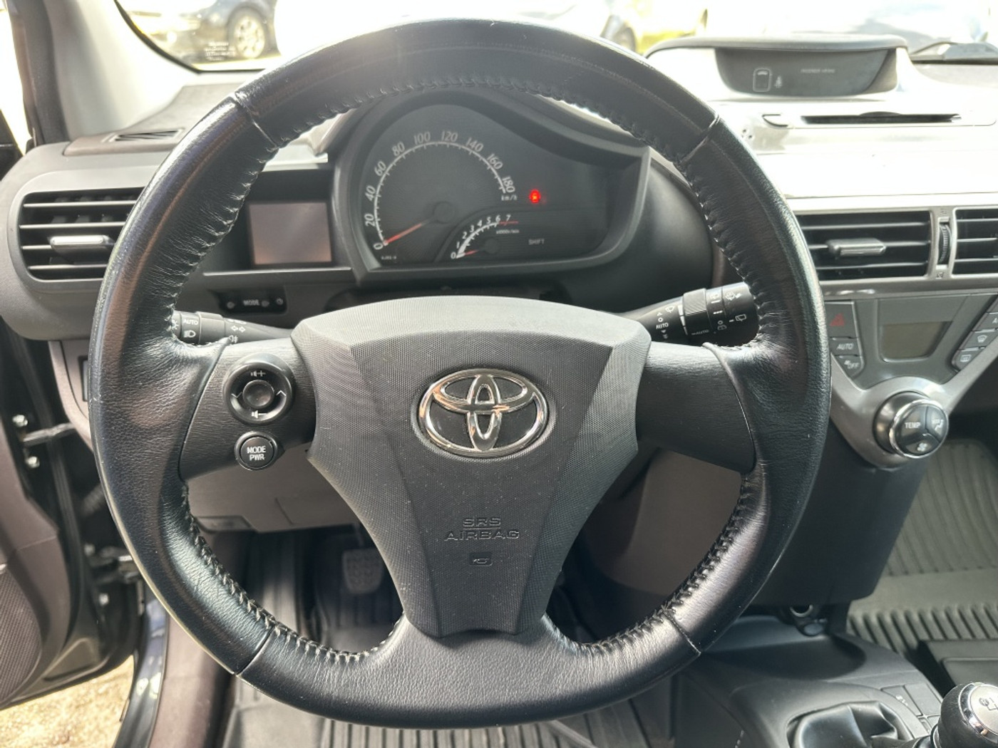 Foto van Toyota Iq