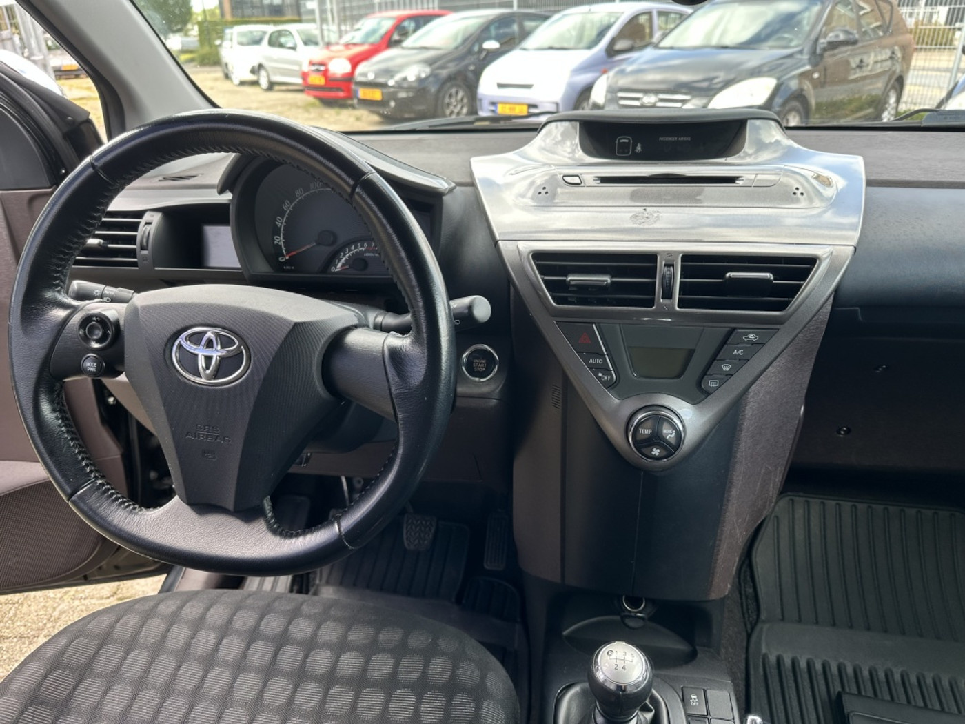 Foto van Toyota Iq