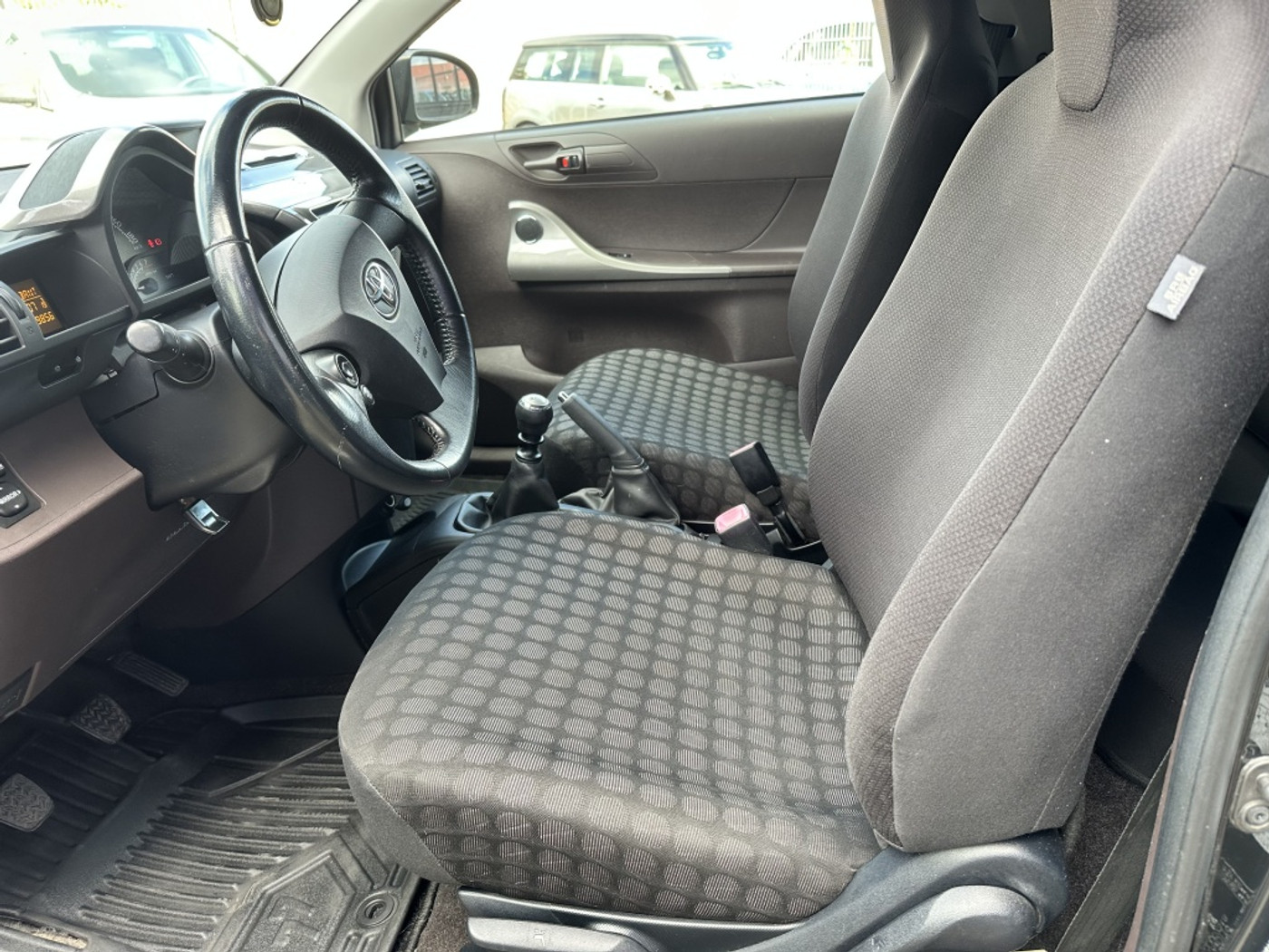 Foto van Toyota Iq