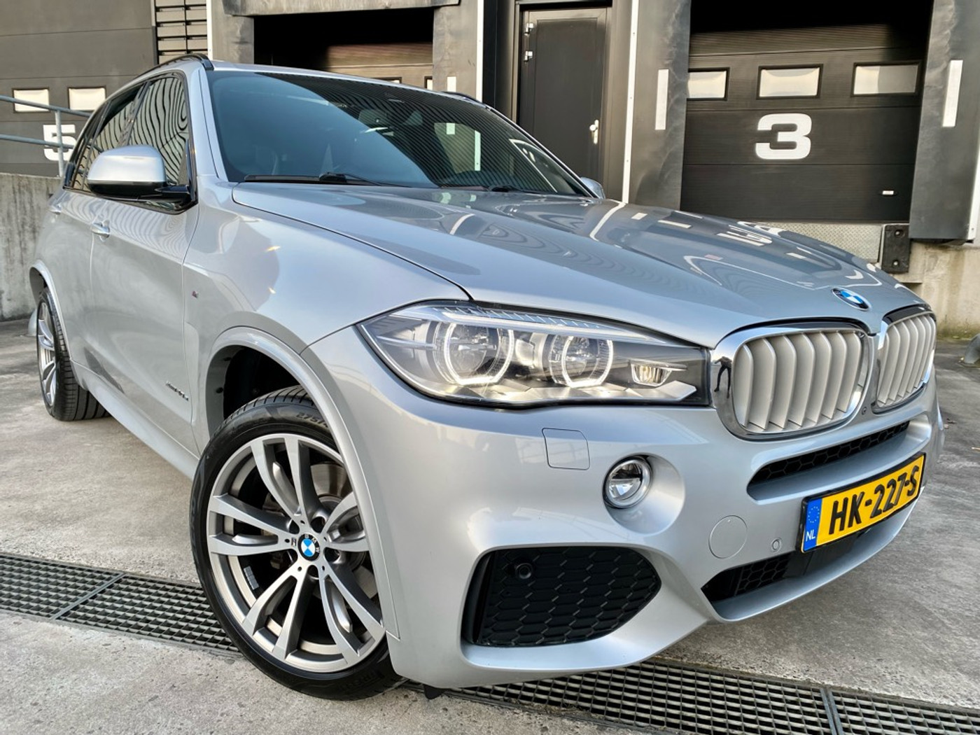 Foto van BMW X5 Xdrive40e