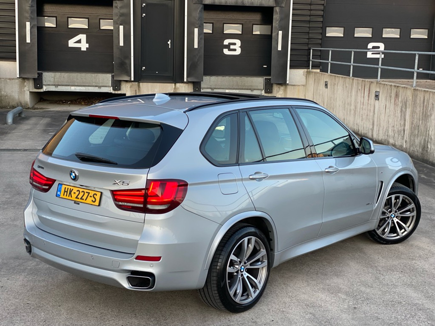 Foto van BMW X5 Xdrive40e