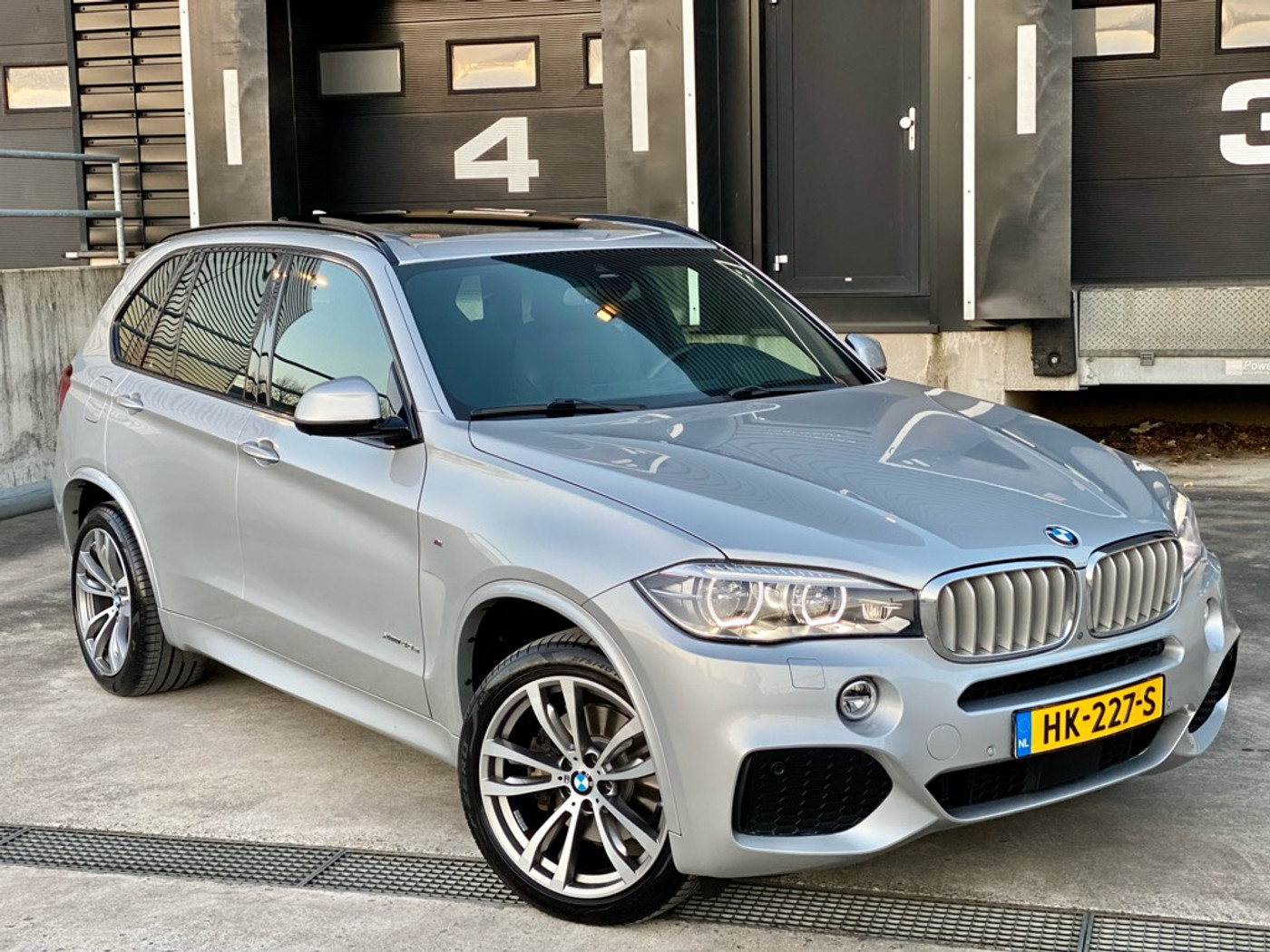 Foto van BMW X5 Xdrive40e