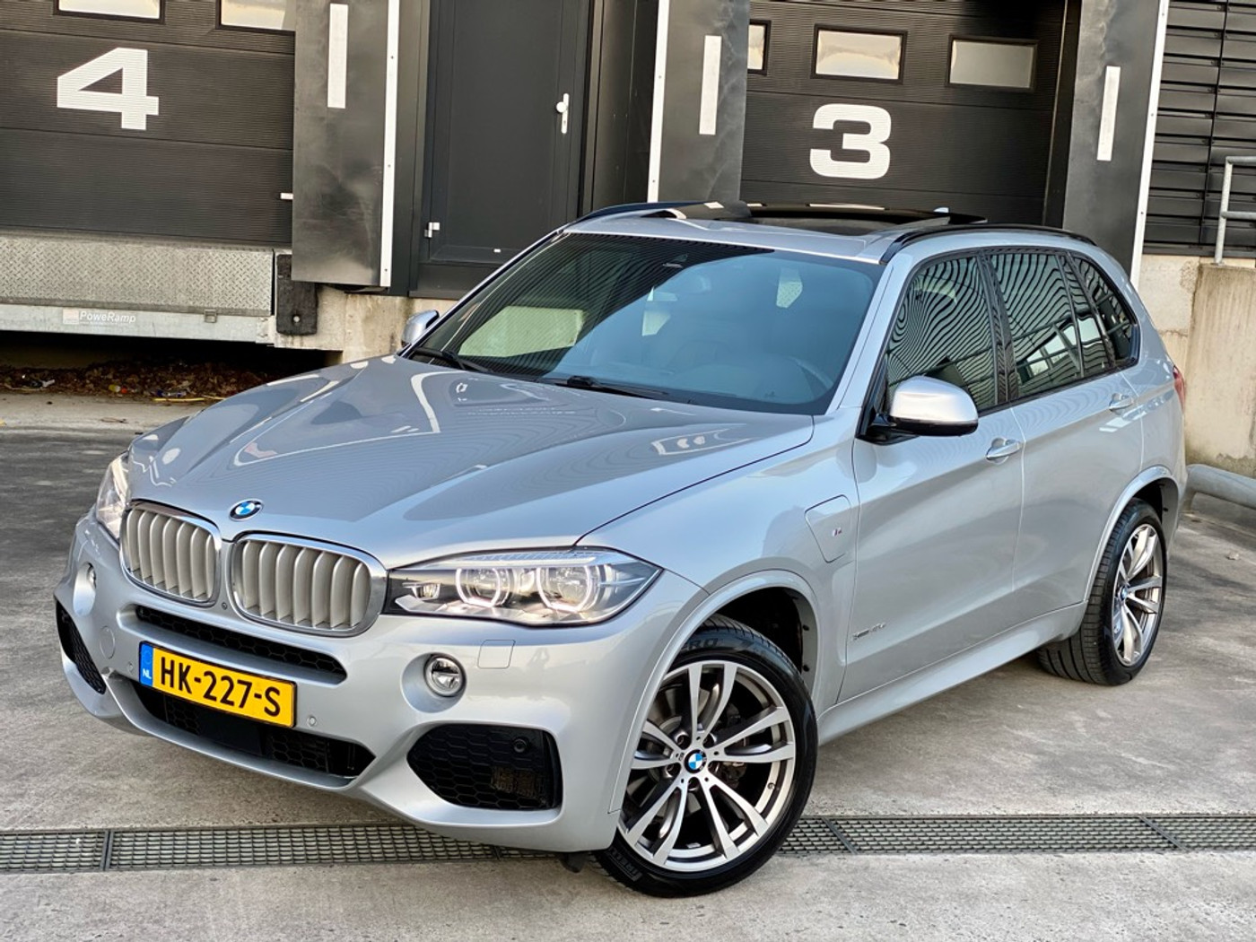 Foto van BMW X5 Xdrive40e