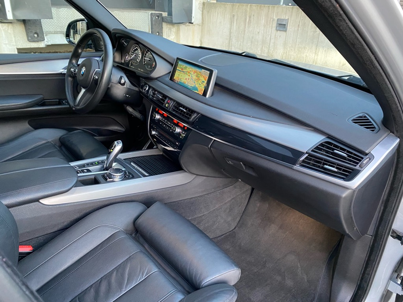 Foto van BMW X5 Xdrive40e