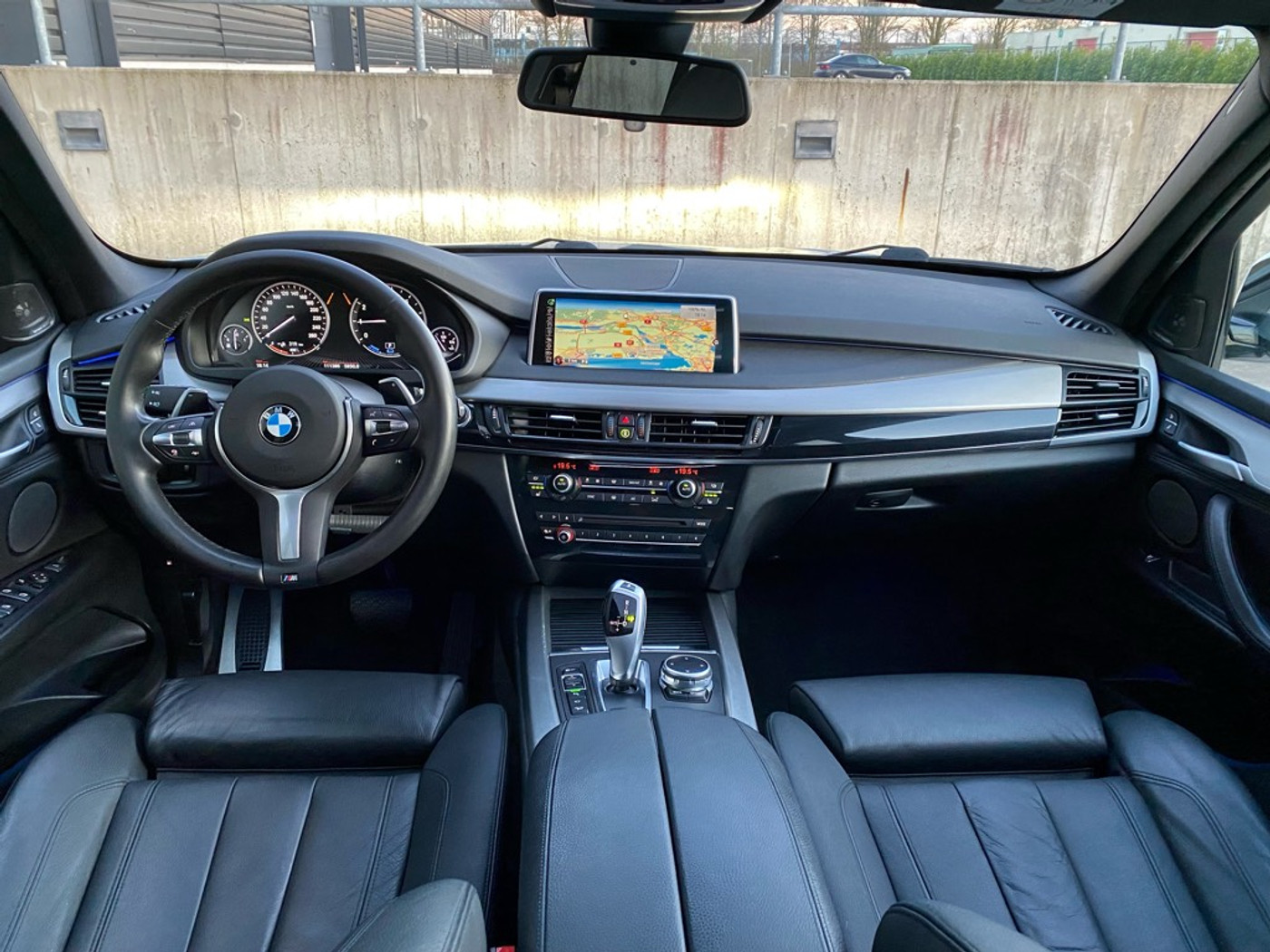 Foto van BMW X5 Xdrive40e