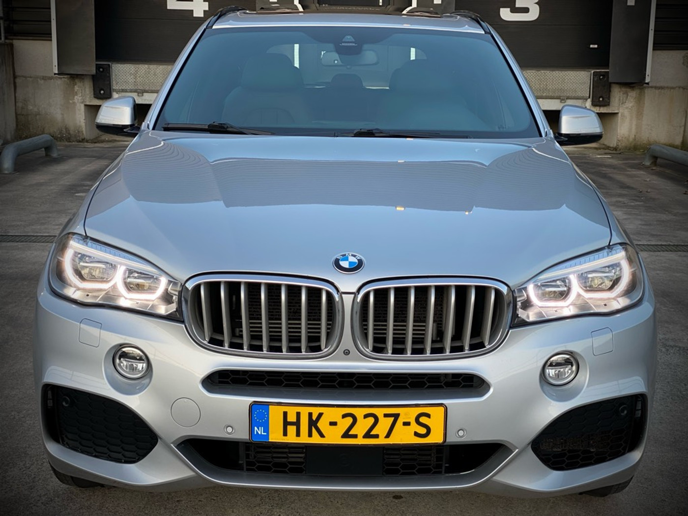 Foto van BMW X5 Xdrive40e