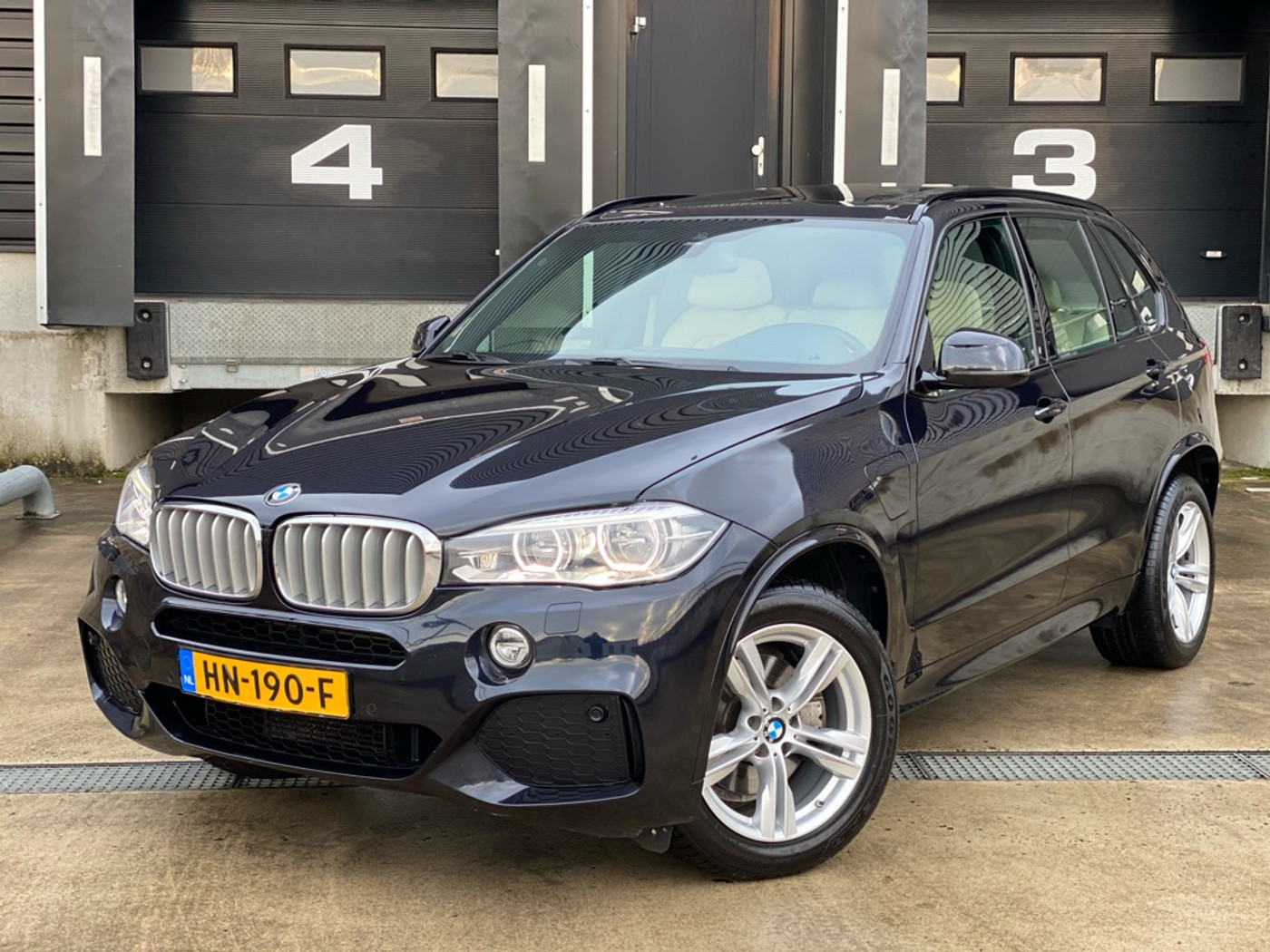 Foto van BMW X5 Xdrive40e