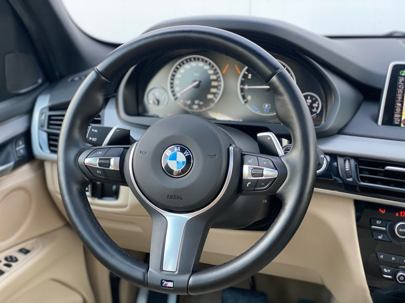 Foto van BMW X5 Xdrive40e