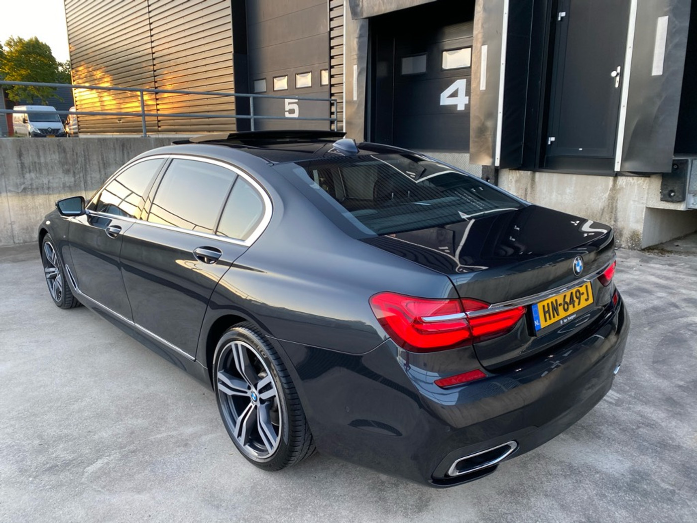 Foto van BMW 740li