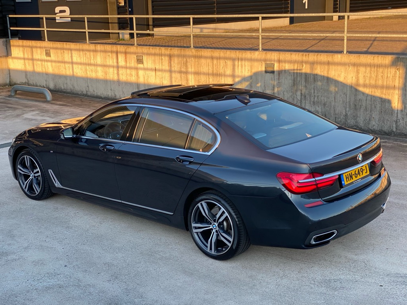 Foto van BMW 740li