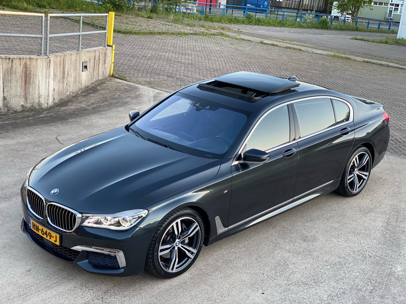 Foto van BMW 740li