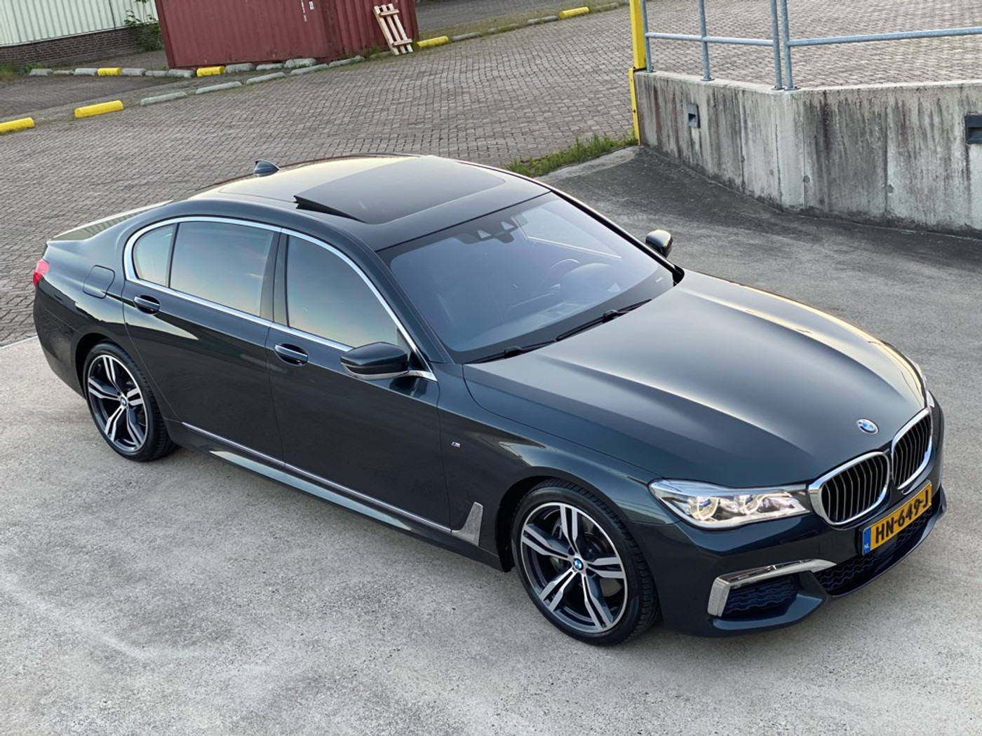 Foto van BMW 740li