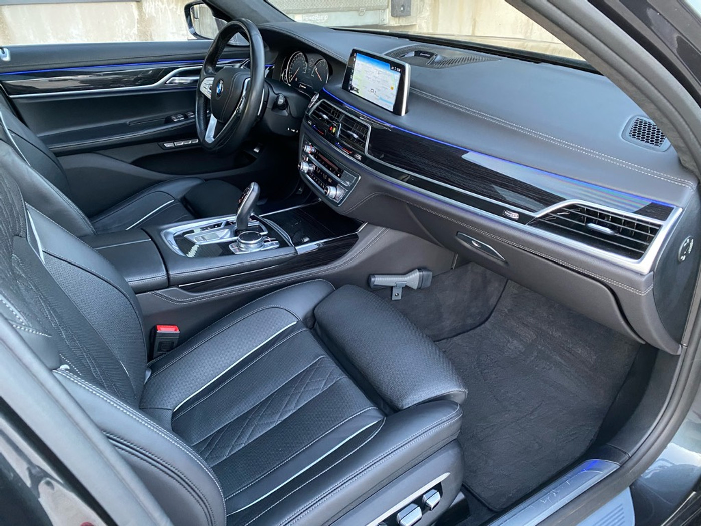 Foto van BMW 740li
