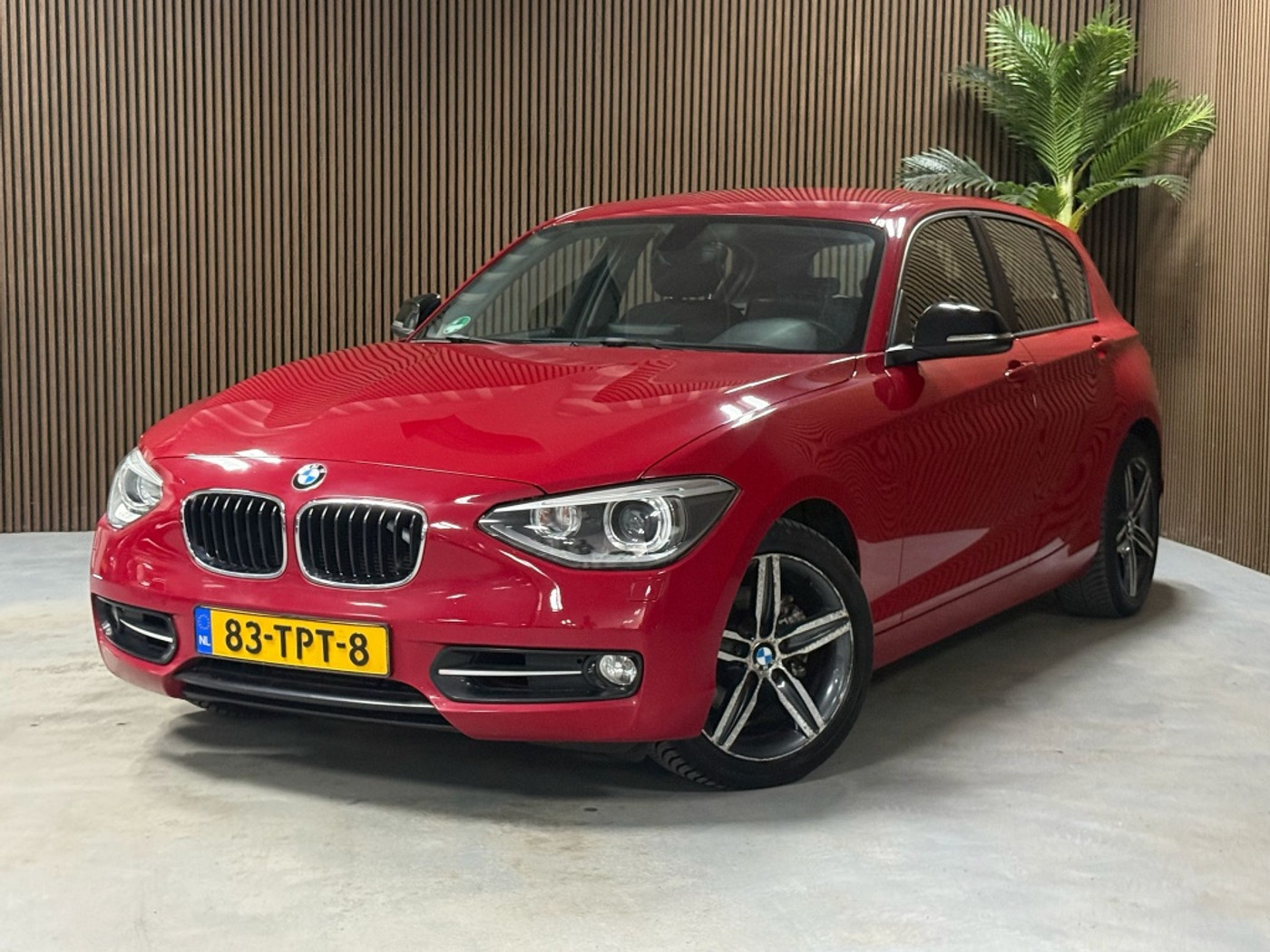 BMW 1er Reihe 118i Business+ 2012 - voorkant