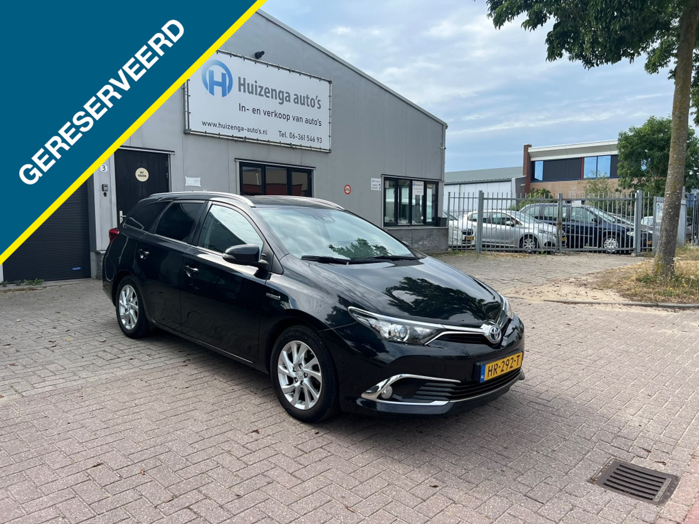 Toyota Toyota Auris 1.8 Hybr. Executive| Met APK! 2015 - voorkant