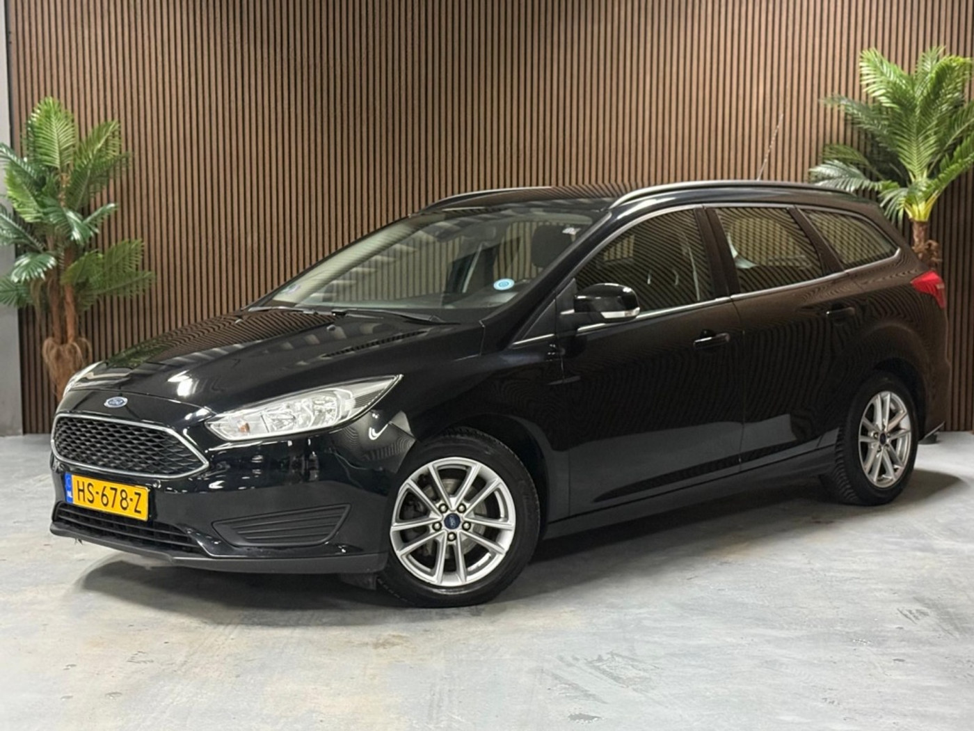 Ford Focus 1.0 Trend Edition GARANTIE, D.Riem Nieuw 2016 - voorkant