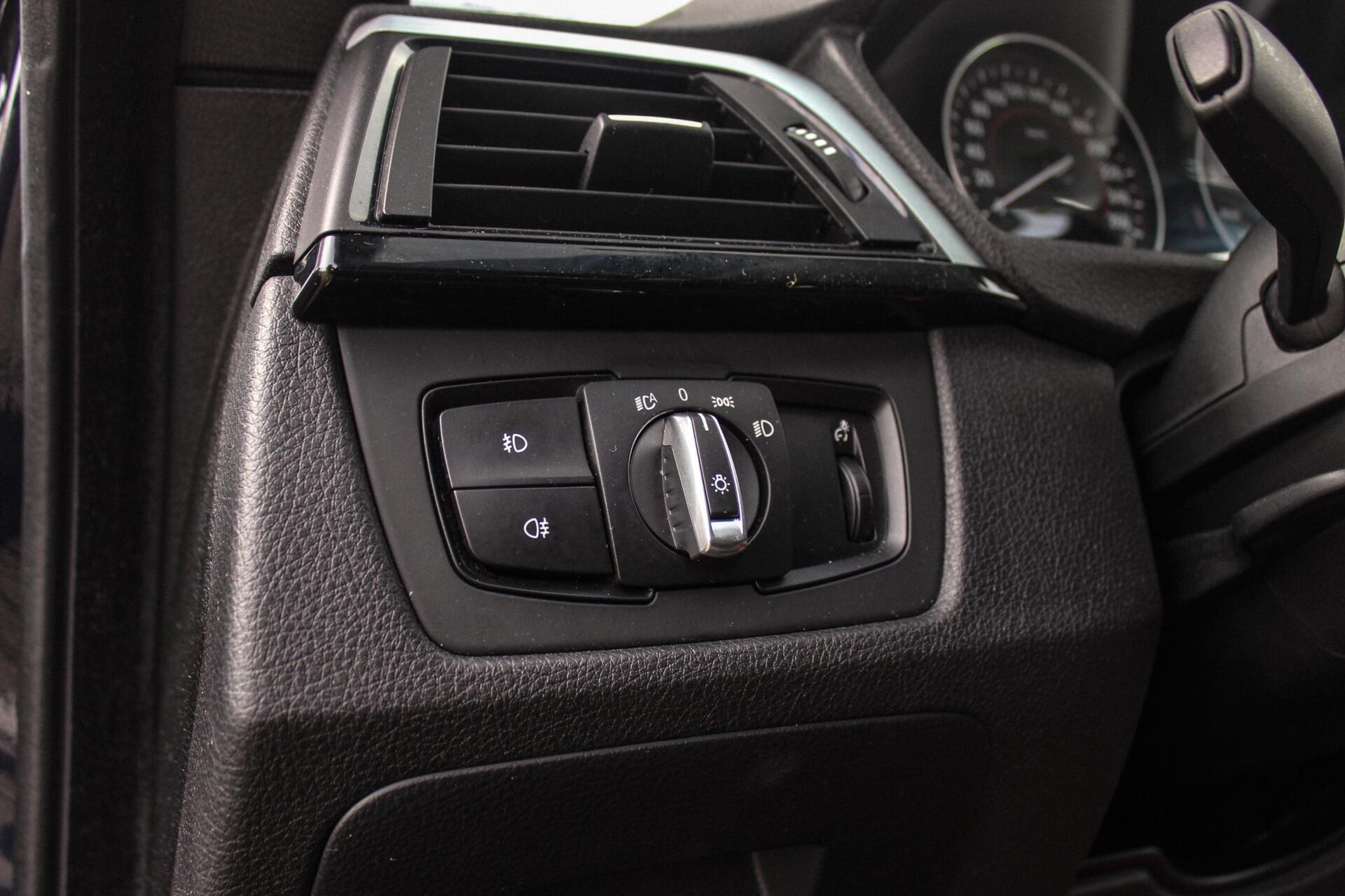 Foto van BMW 320i