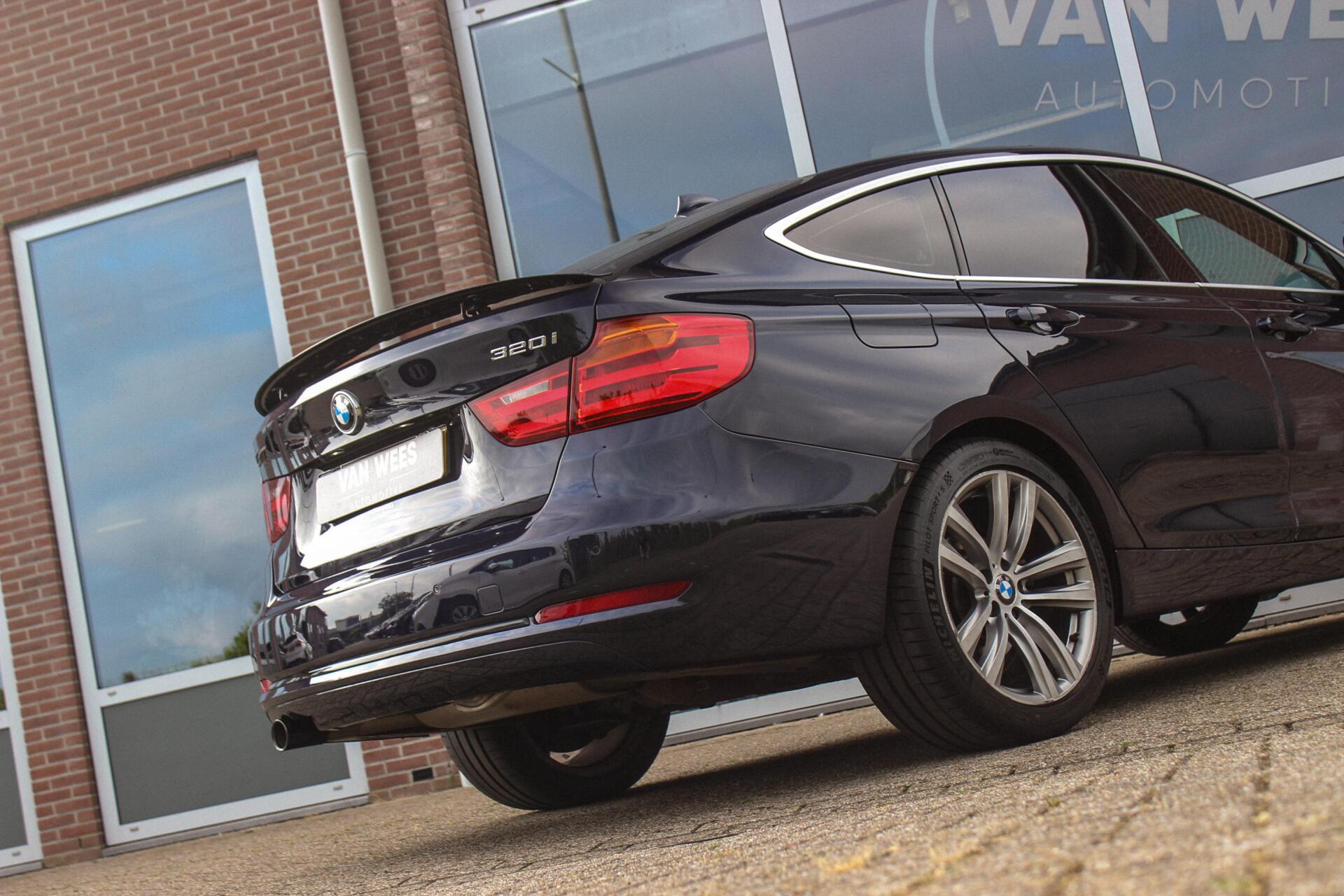 Foto van BMW 320i