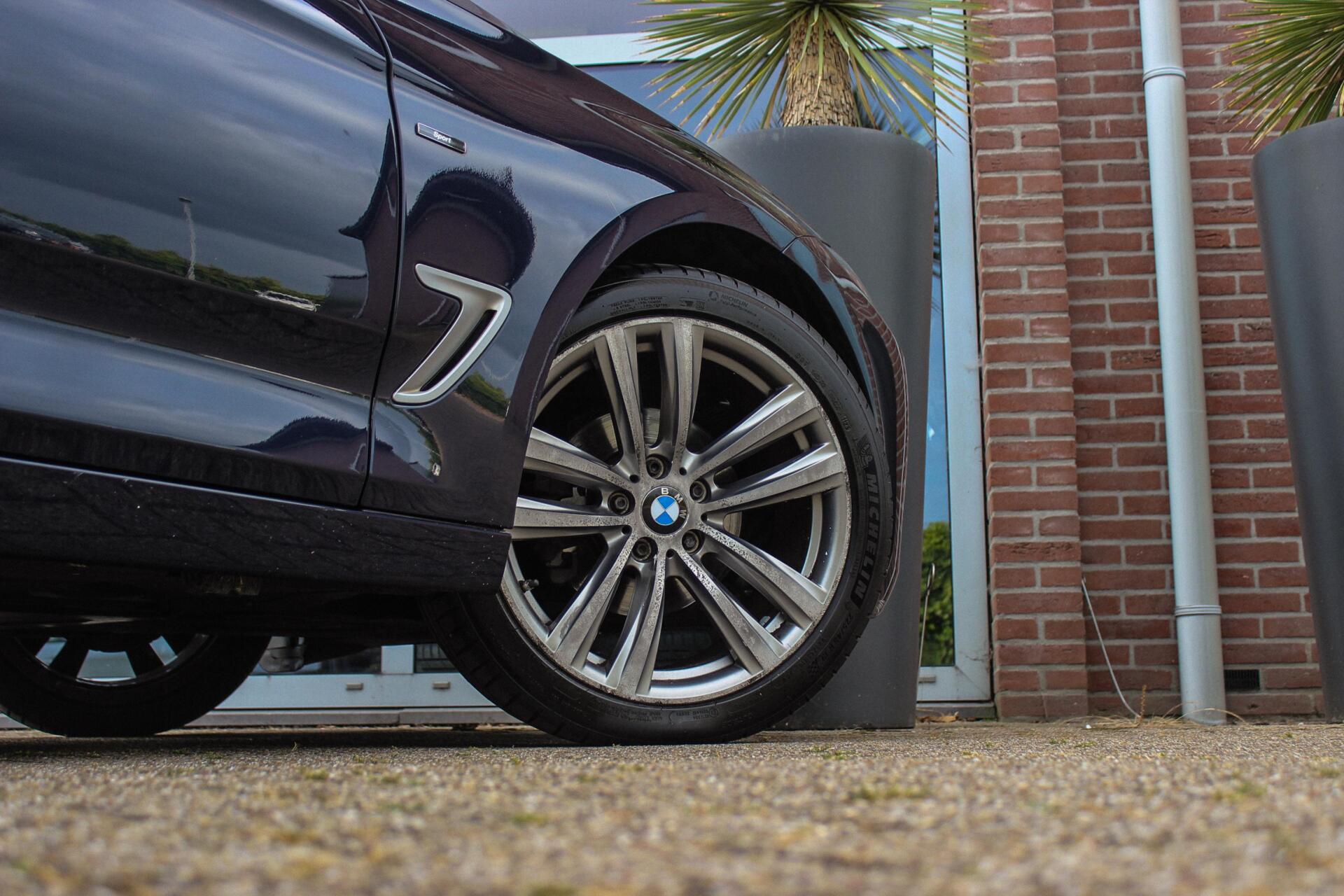 Foto van BMW 320i
