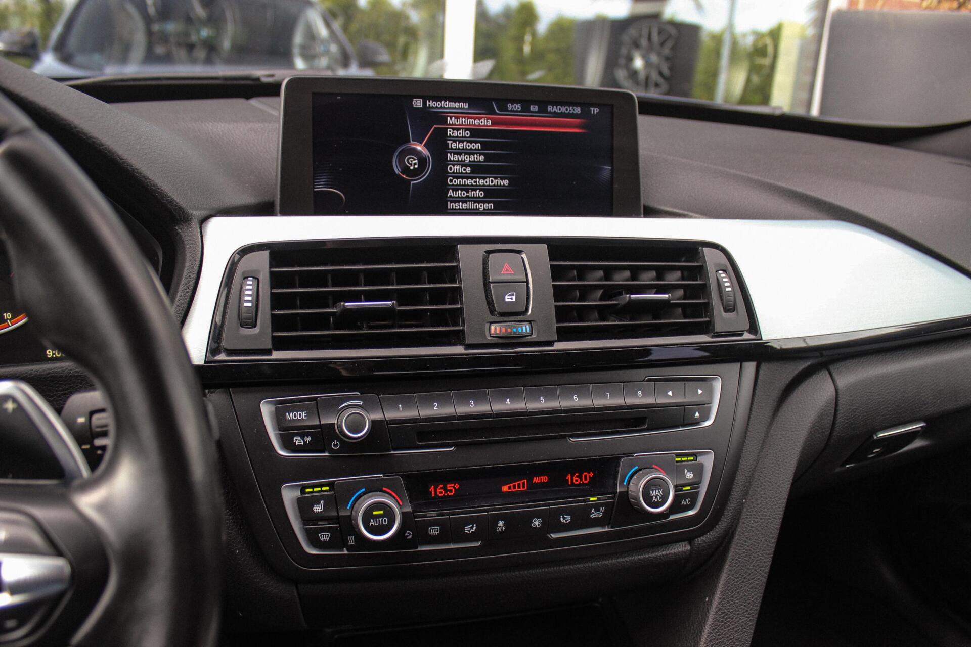 Foto van BMW 320i