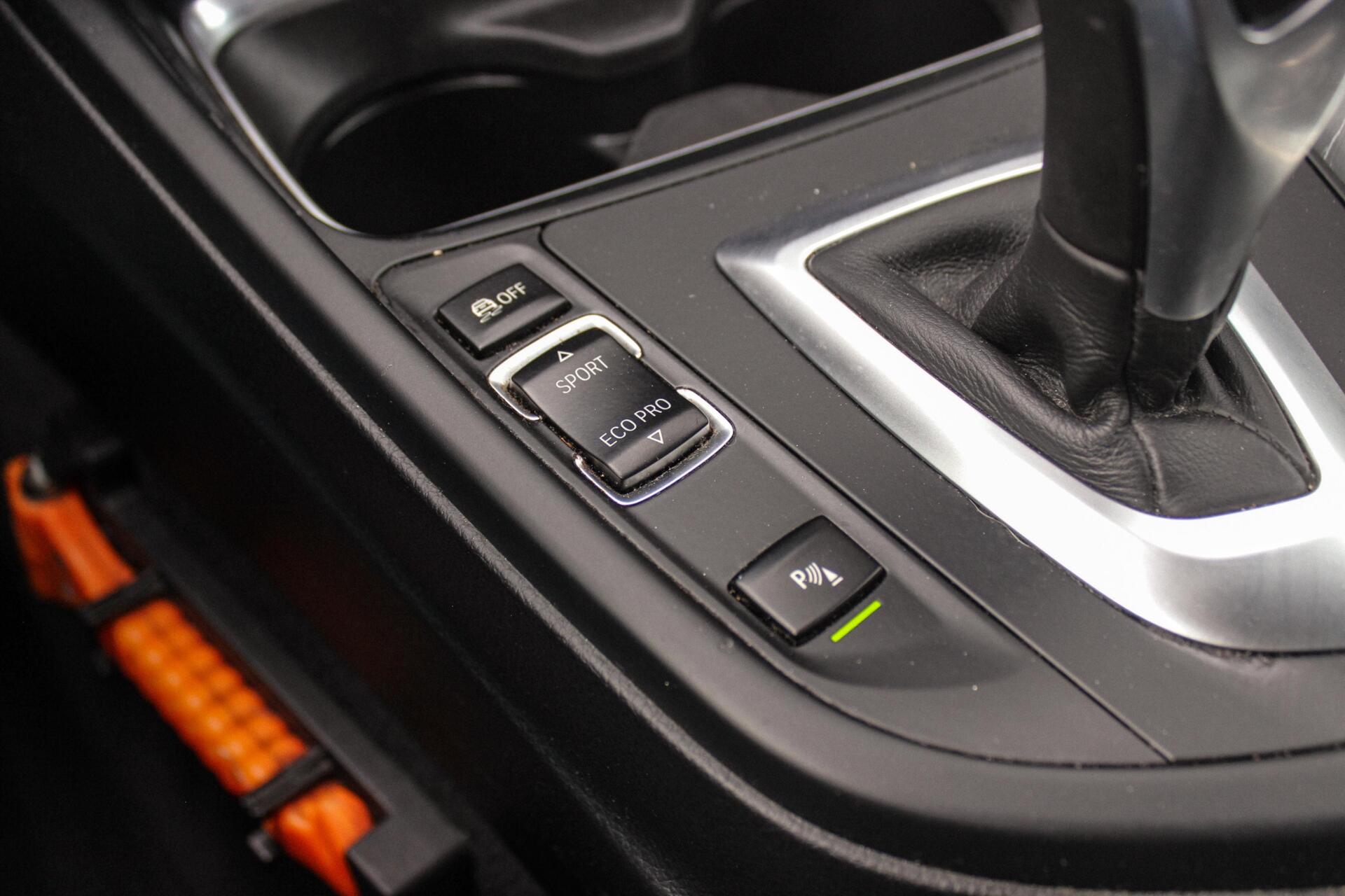 Foto van BMW 320i