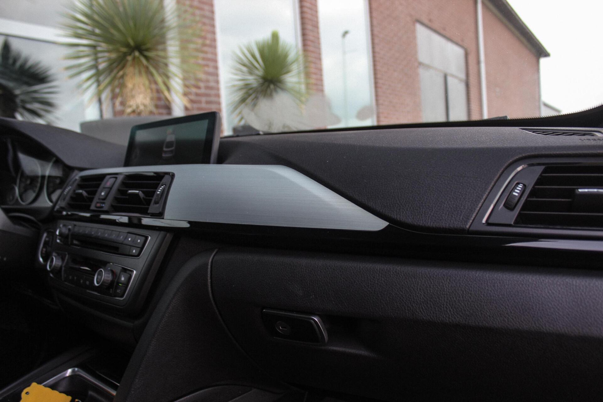 Foto van BMW 320i