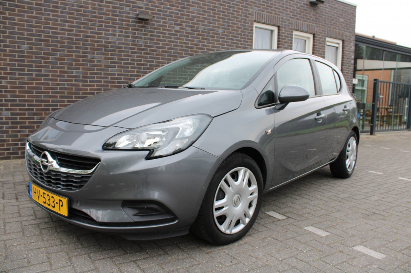 Opel Corsa-e 1.4 Edition-5 drs-airco-4 cilinder-lage km stand 2015 - voorkant