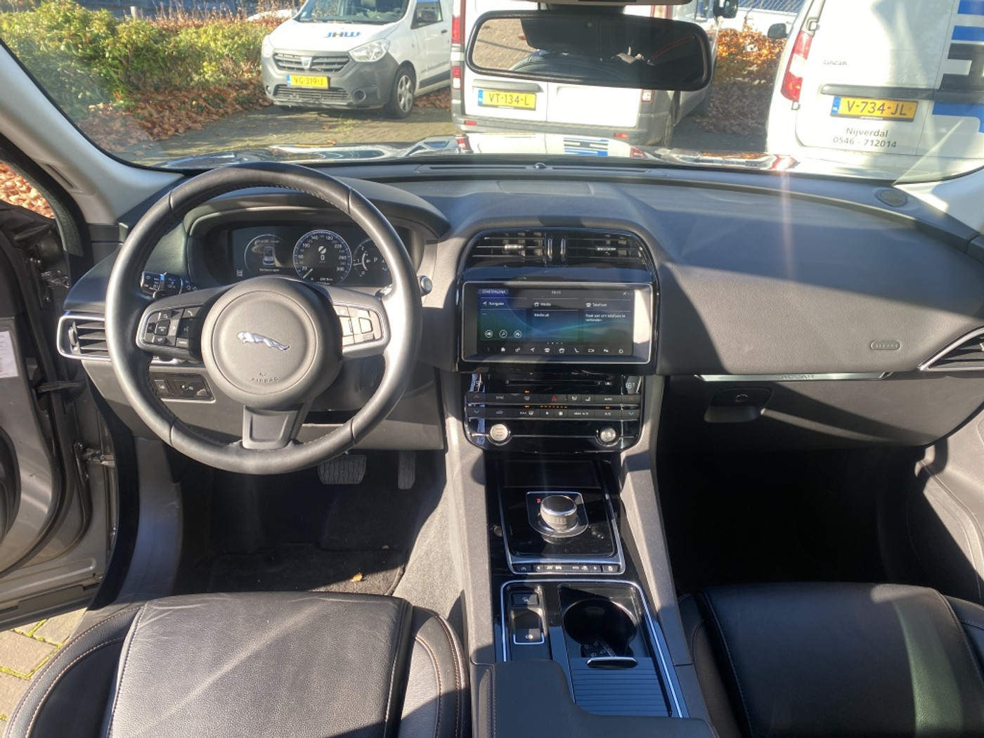 Foto van Jaguar Jaguar F-pace