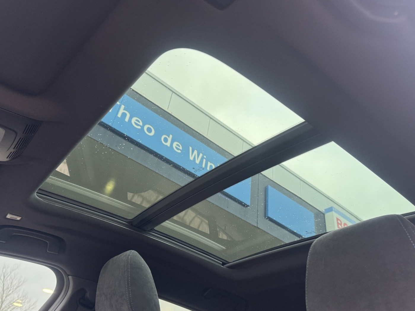 Foto van BMW X2 M35i
