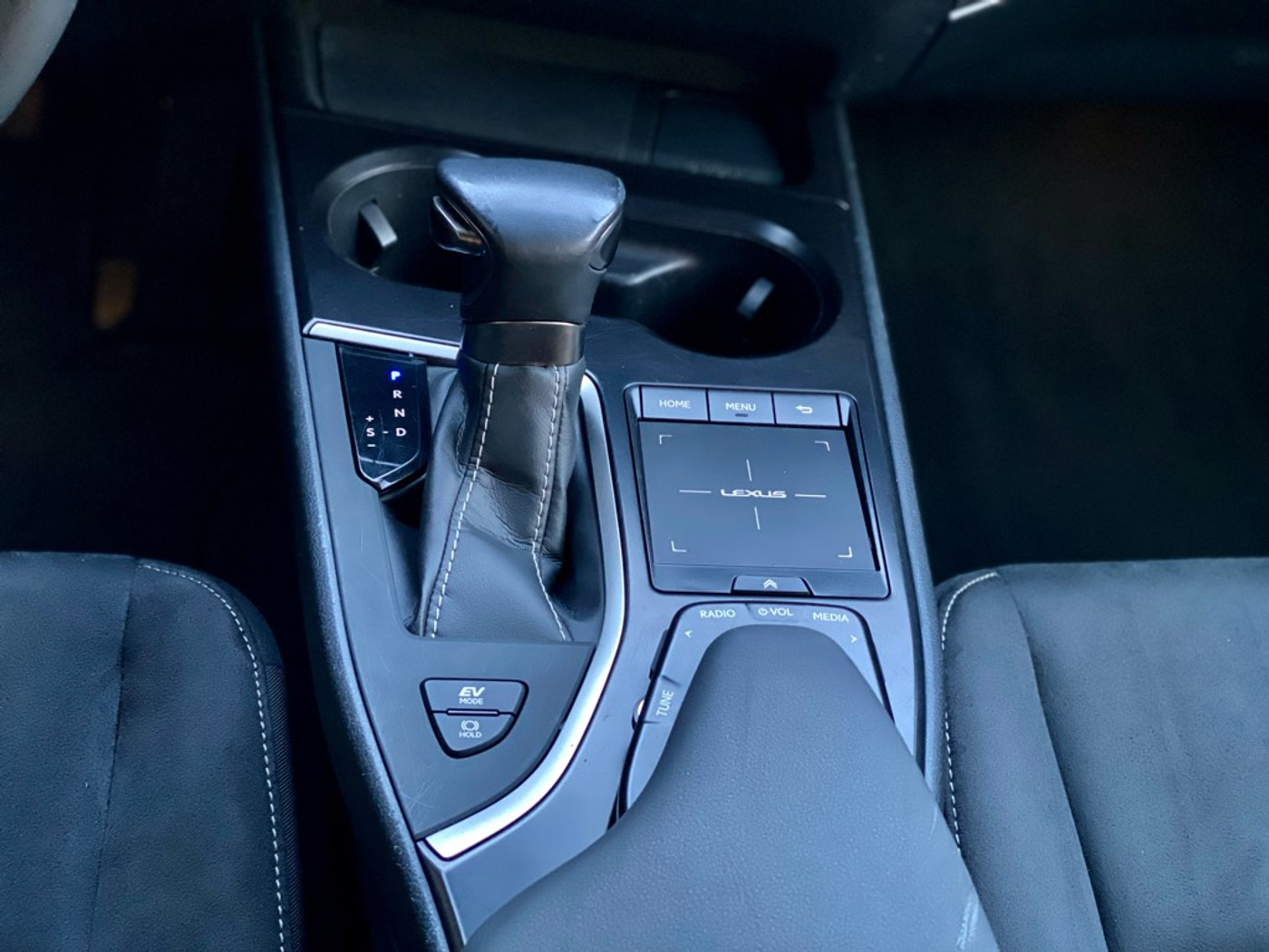 Foto van Lexus Lexus Ux250h
