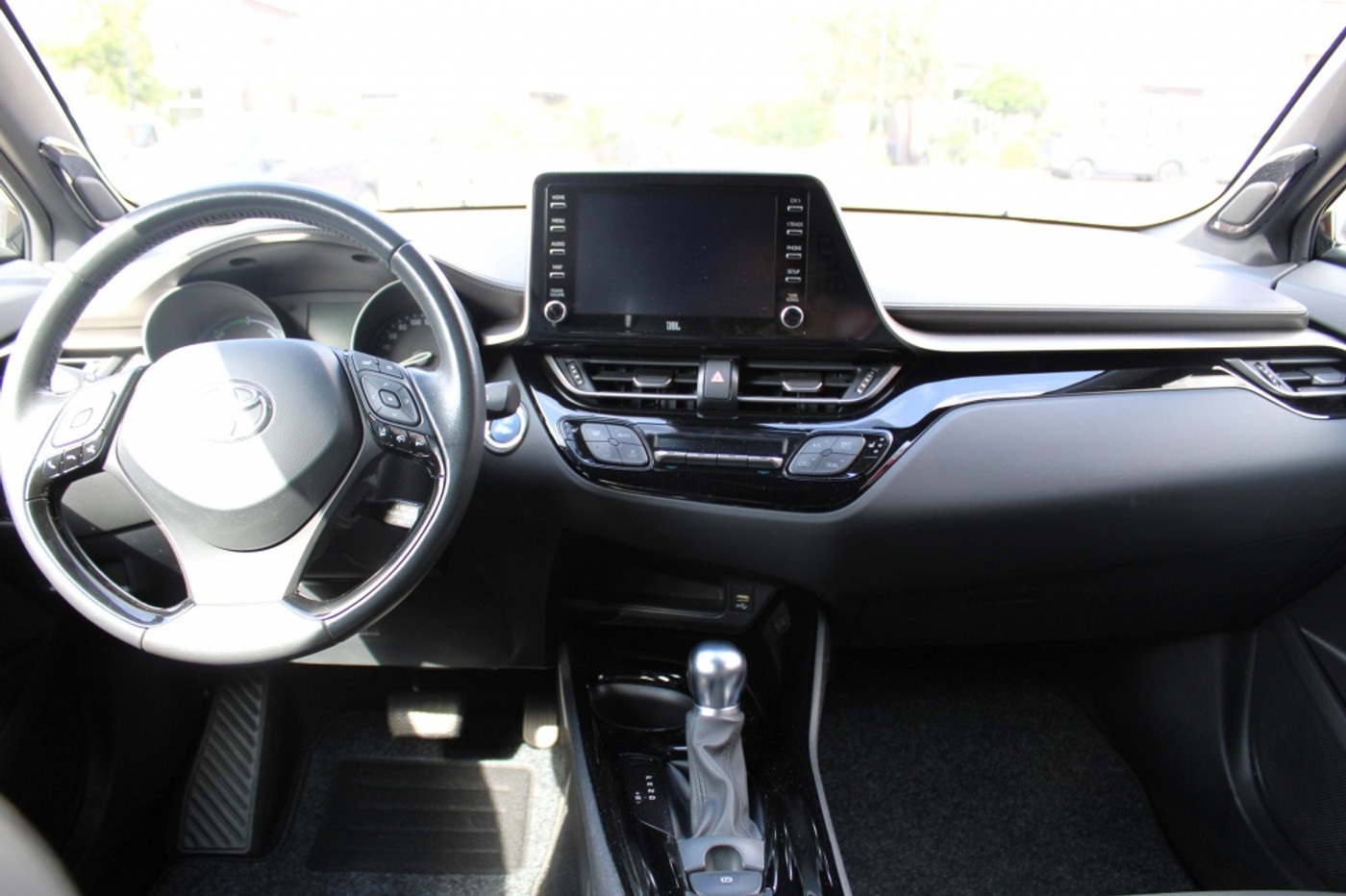 Foto van Toyota C-hr