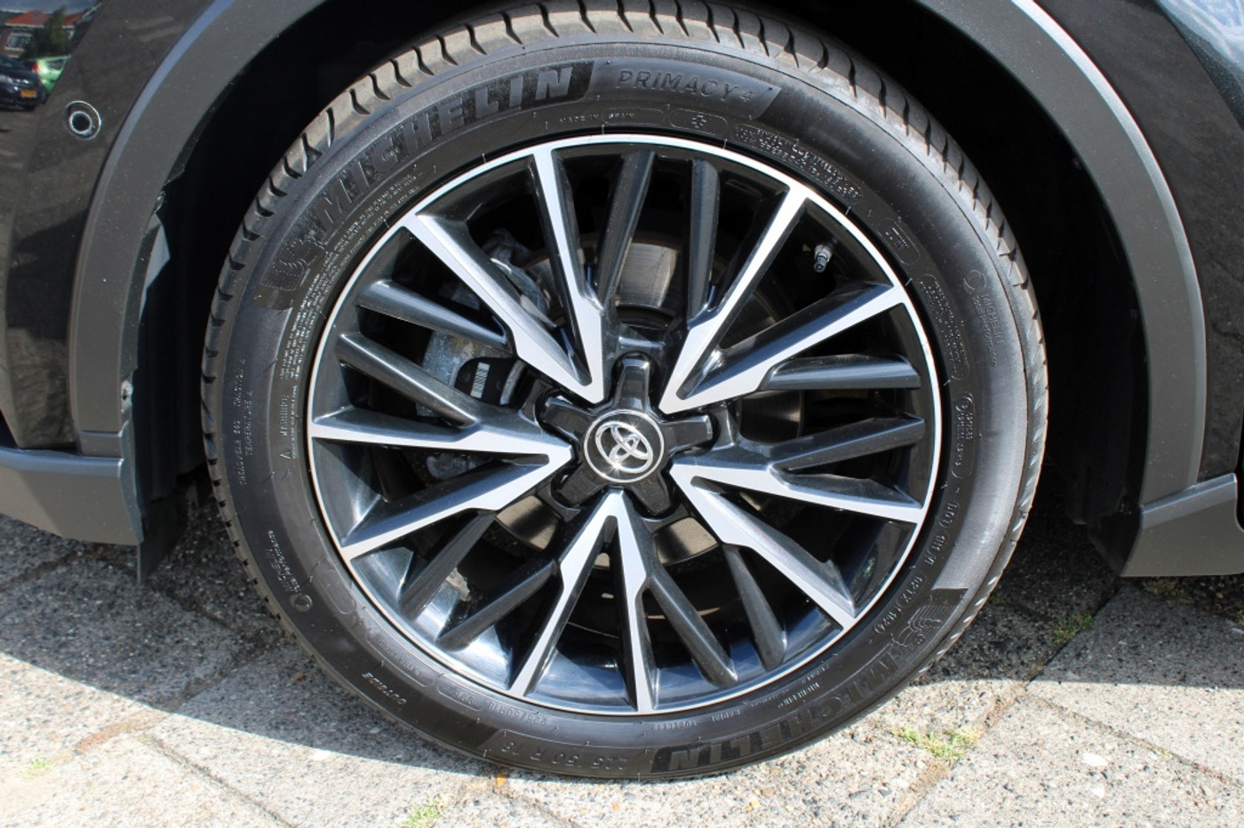 Foto van Toyota C-hr