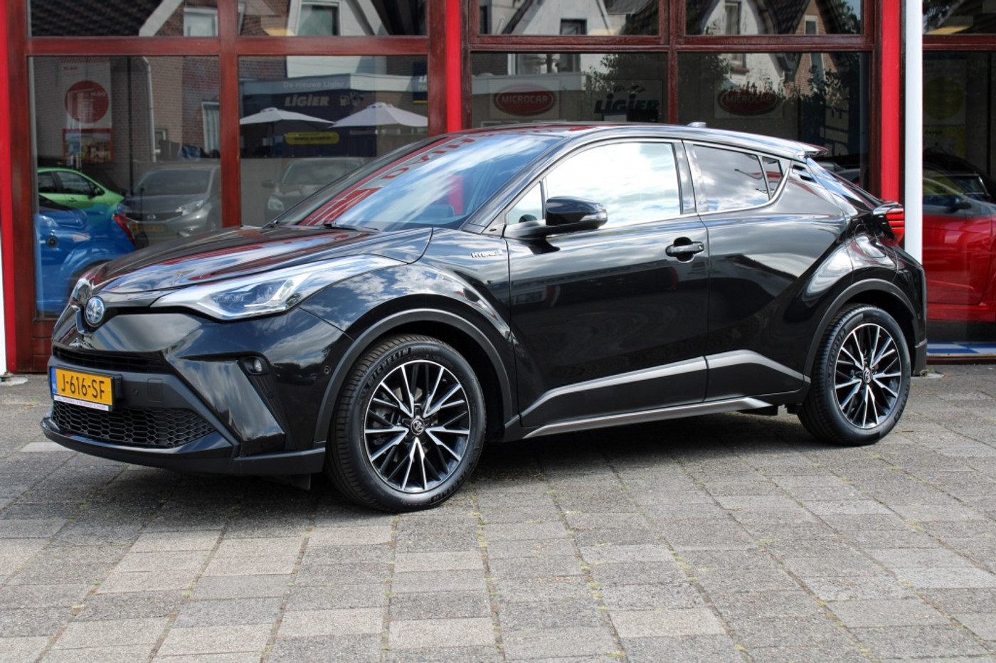 Foto van Toyota C-hr