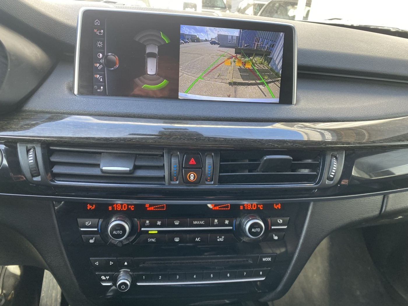 Foto van BMW X5 Xdrive30d