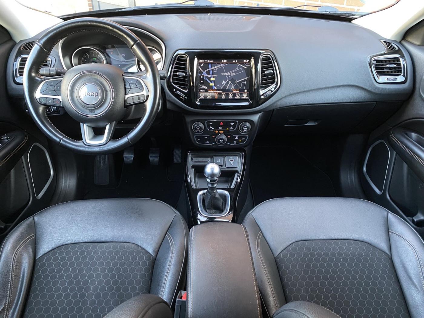 Foto van Jeep Compass