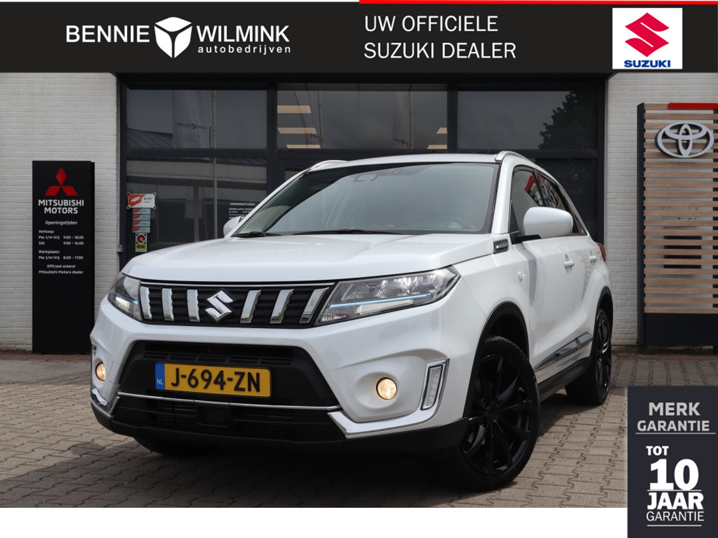 Suzuki Vitara 1.4 BoosterJet Select Hybrid Trekhaak | All Seasonbanden | Carpl 2020 - voorkant