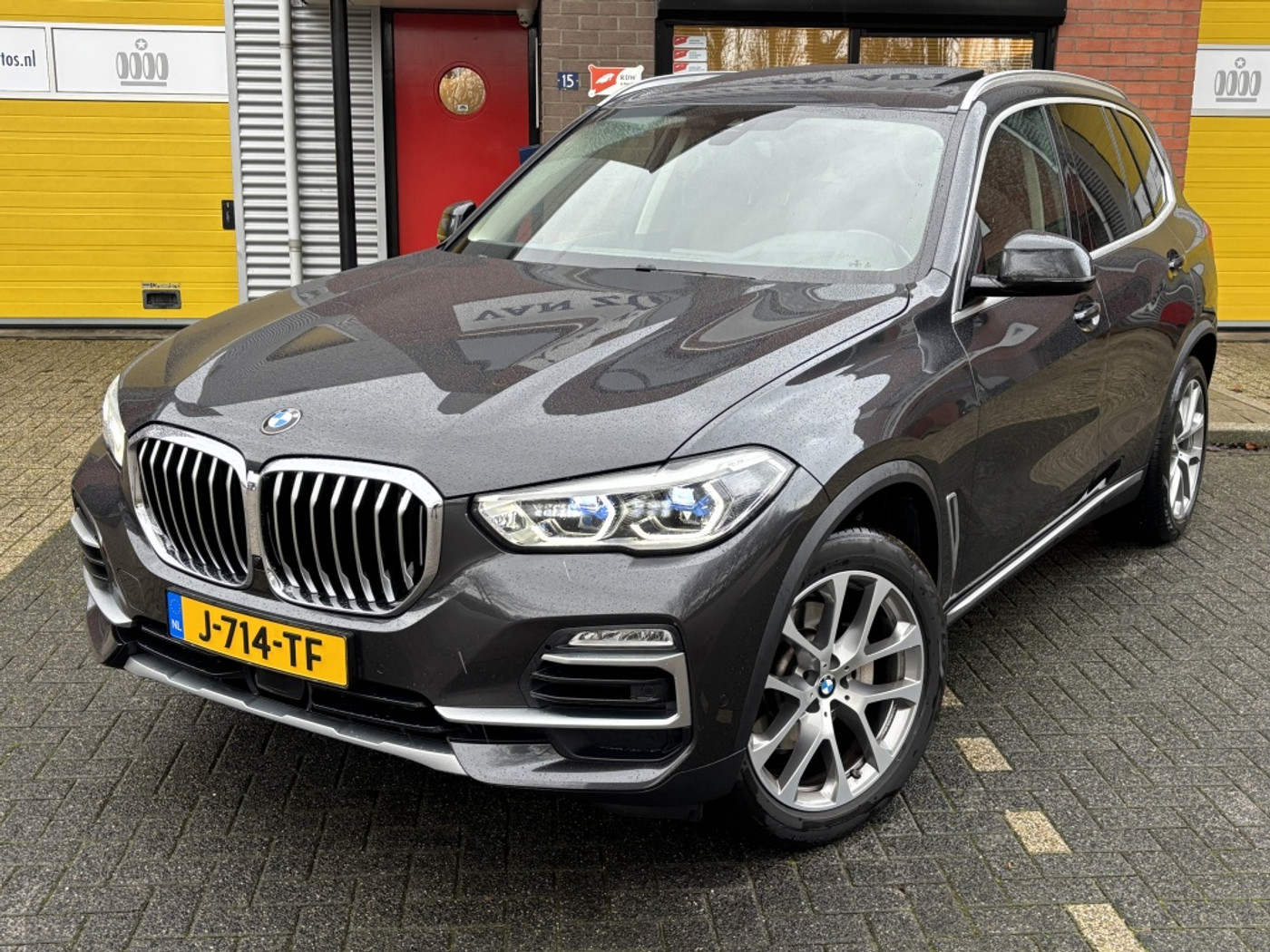 Foto van BMW X5 Xdrive30d