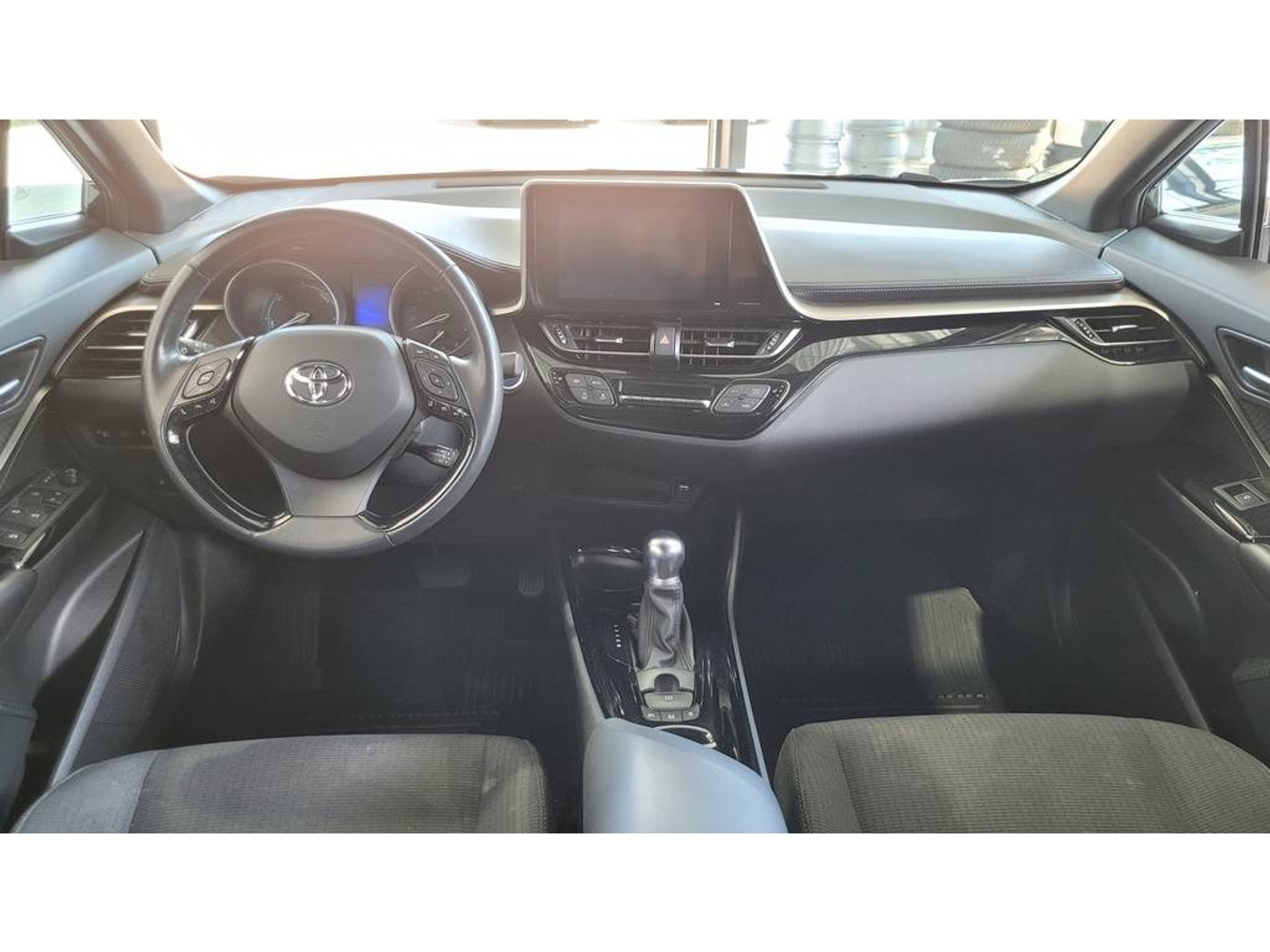 Foto van Toyota Toyota C-hr