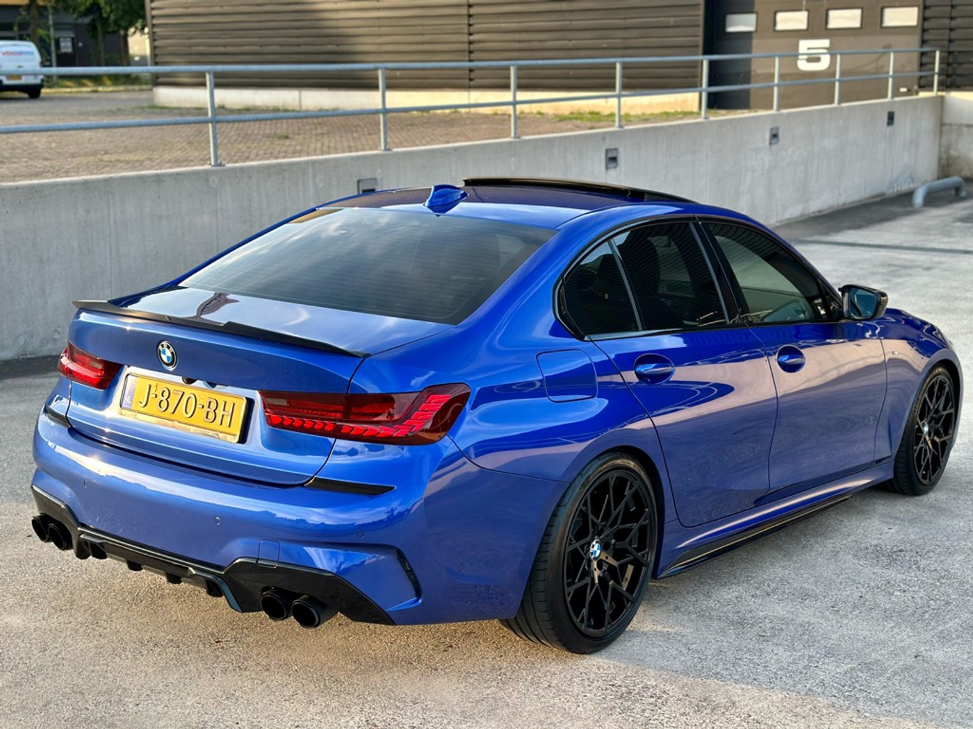 Foto van BMW 320i