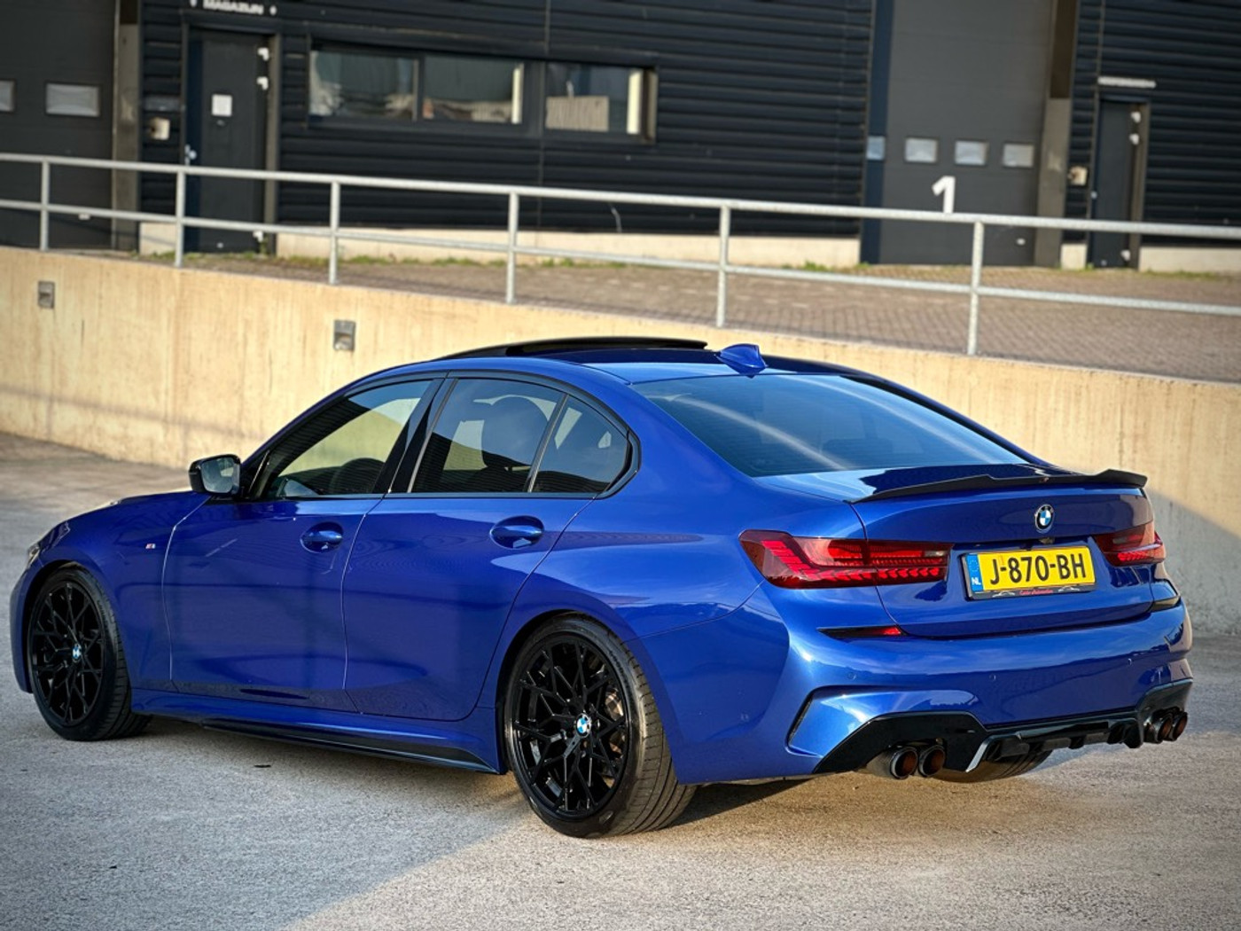 Foto van BMW 320i