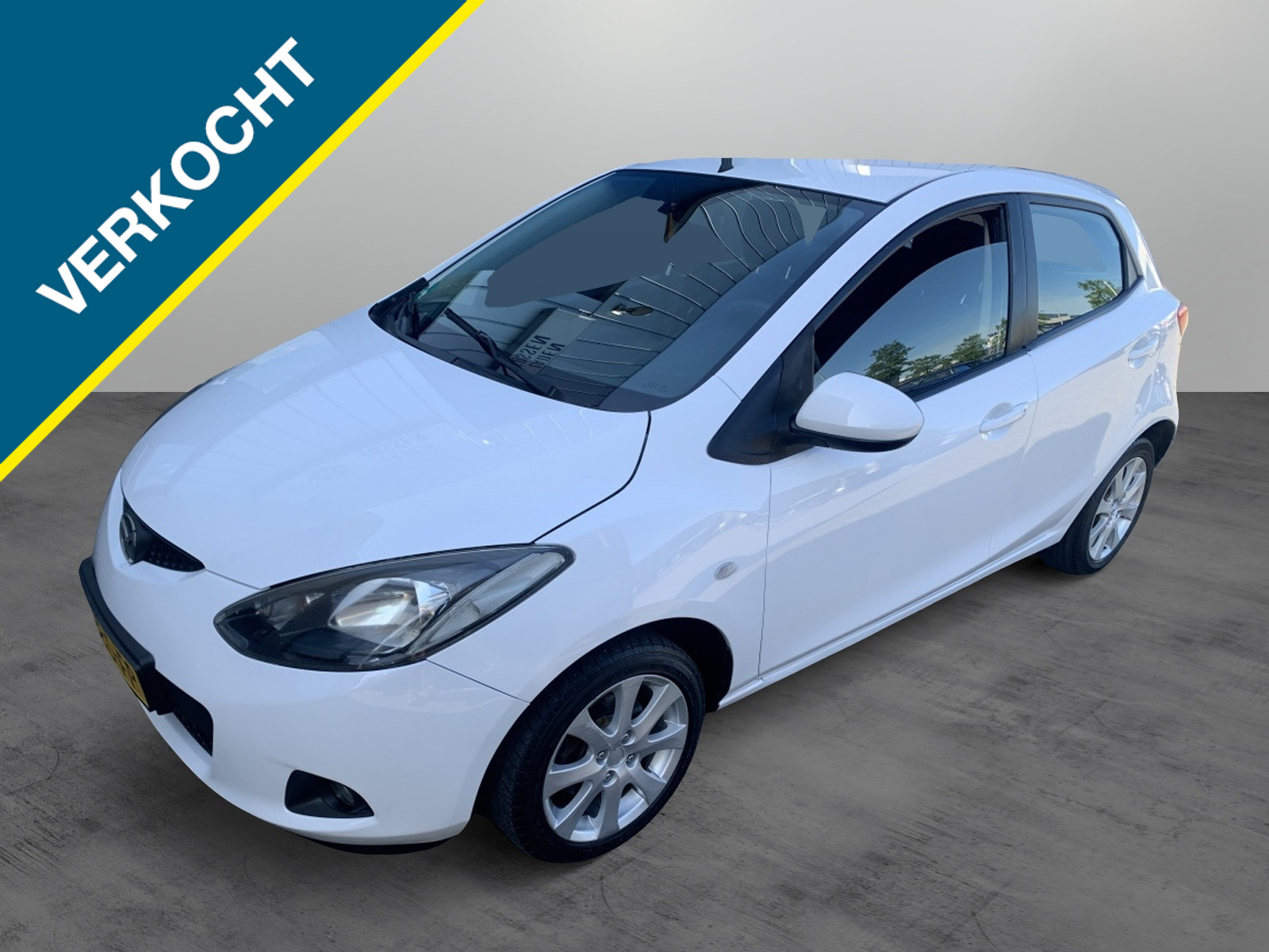 Mazda Mazda 2 1.3 S-VT Exclusive NIEUWE APK! 2009 - voorkant