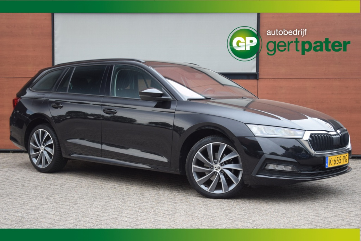 Skoda Octavia 1.0TSI Business Edition Plus Trekhaak/Camera/Stoelverwarming 2021 - voorkant