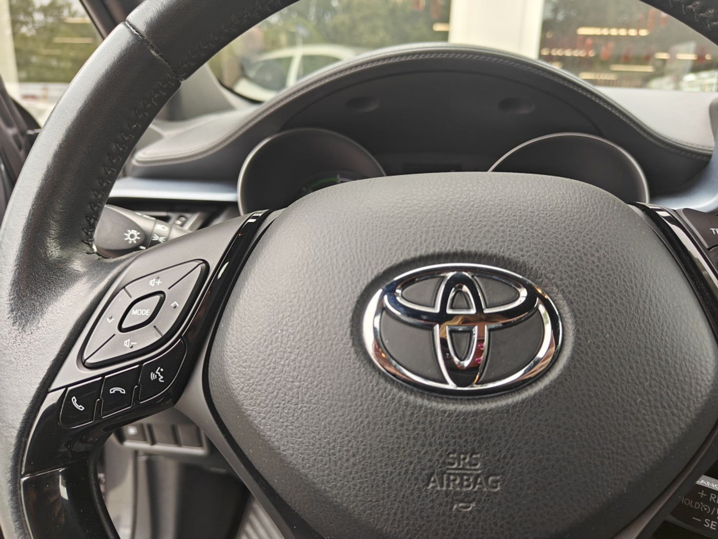 Foto van Toyota Toyota C-hr